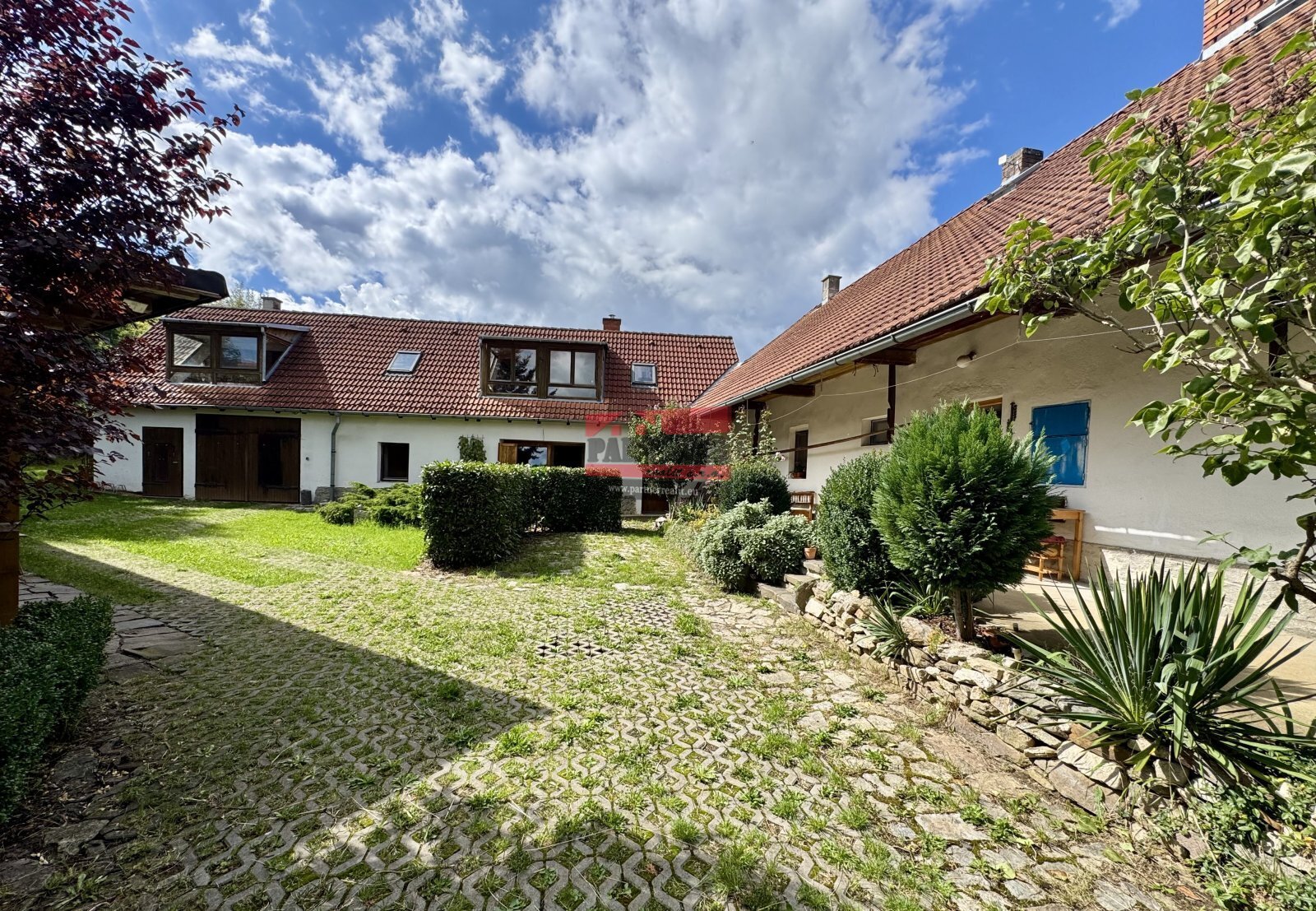 dům