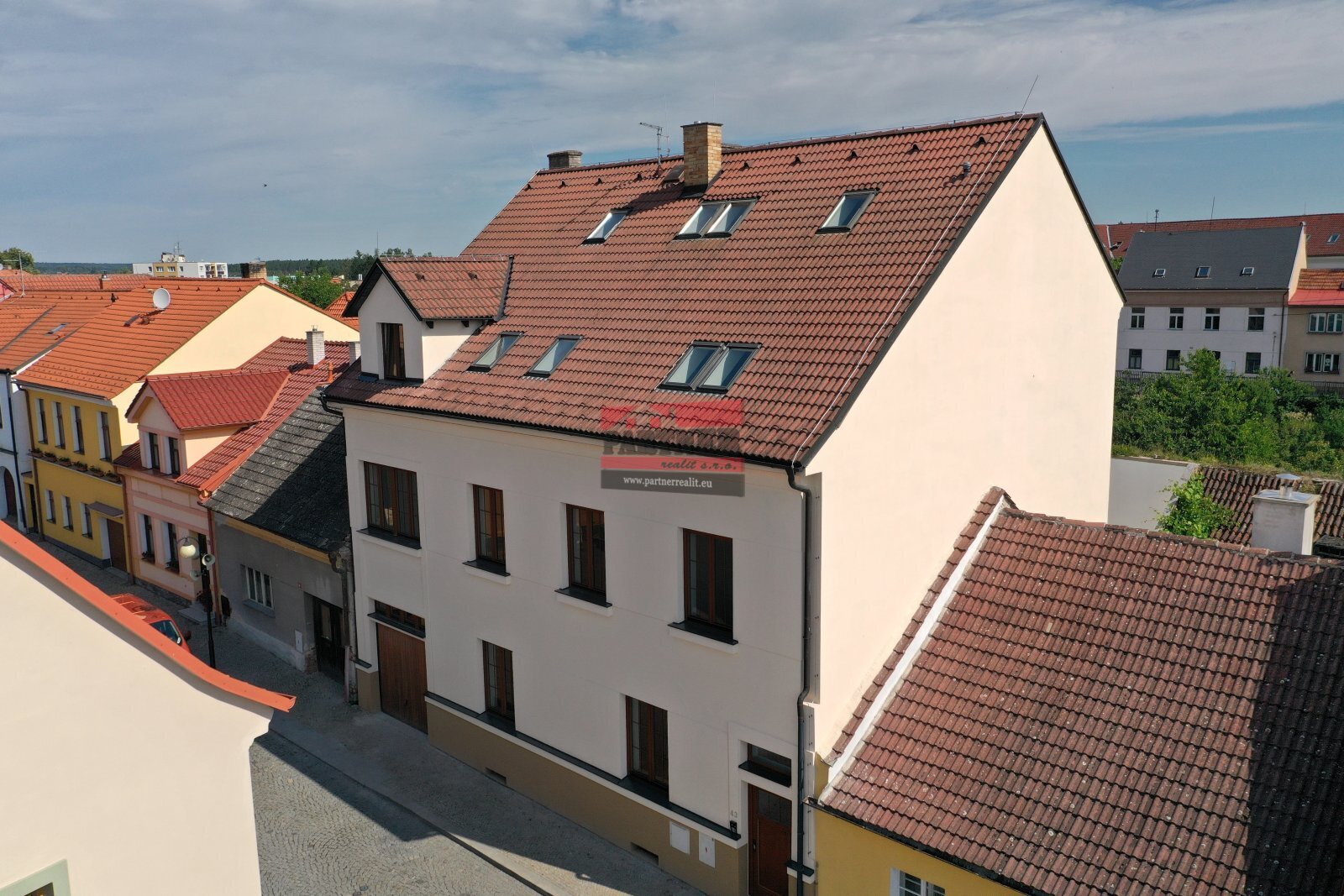 dům
