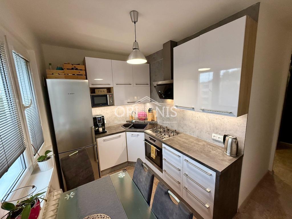 Prodej bytu 3+1 Chomutov 3 950 000 Kč, foto 2