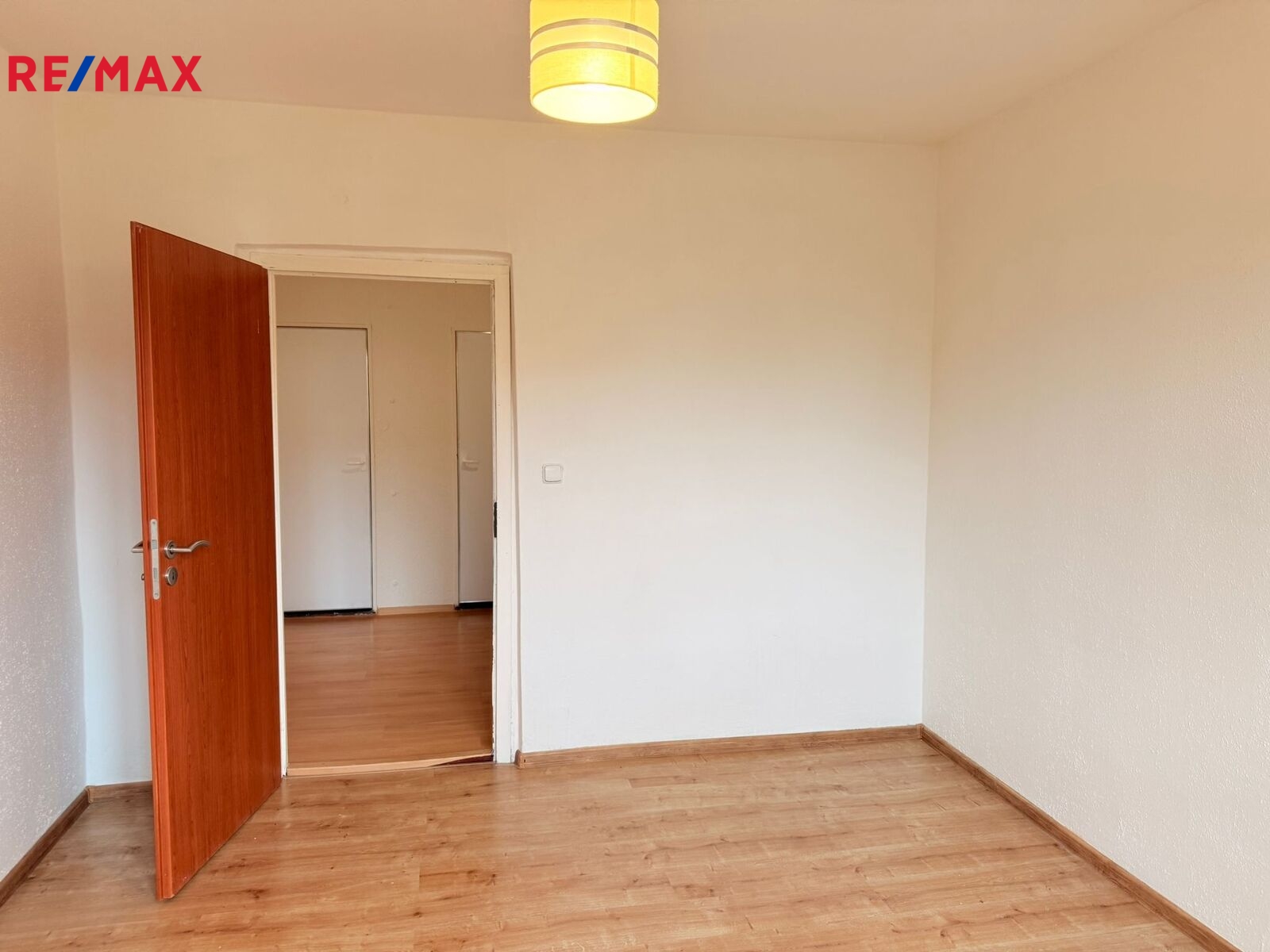 +420 604 191 744 I denisa.myslivcova@re-max.cz