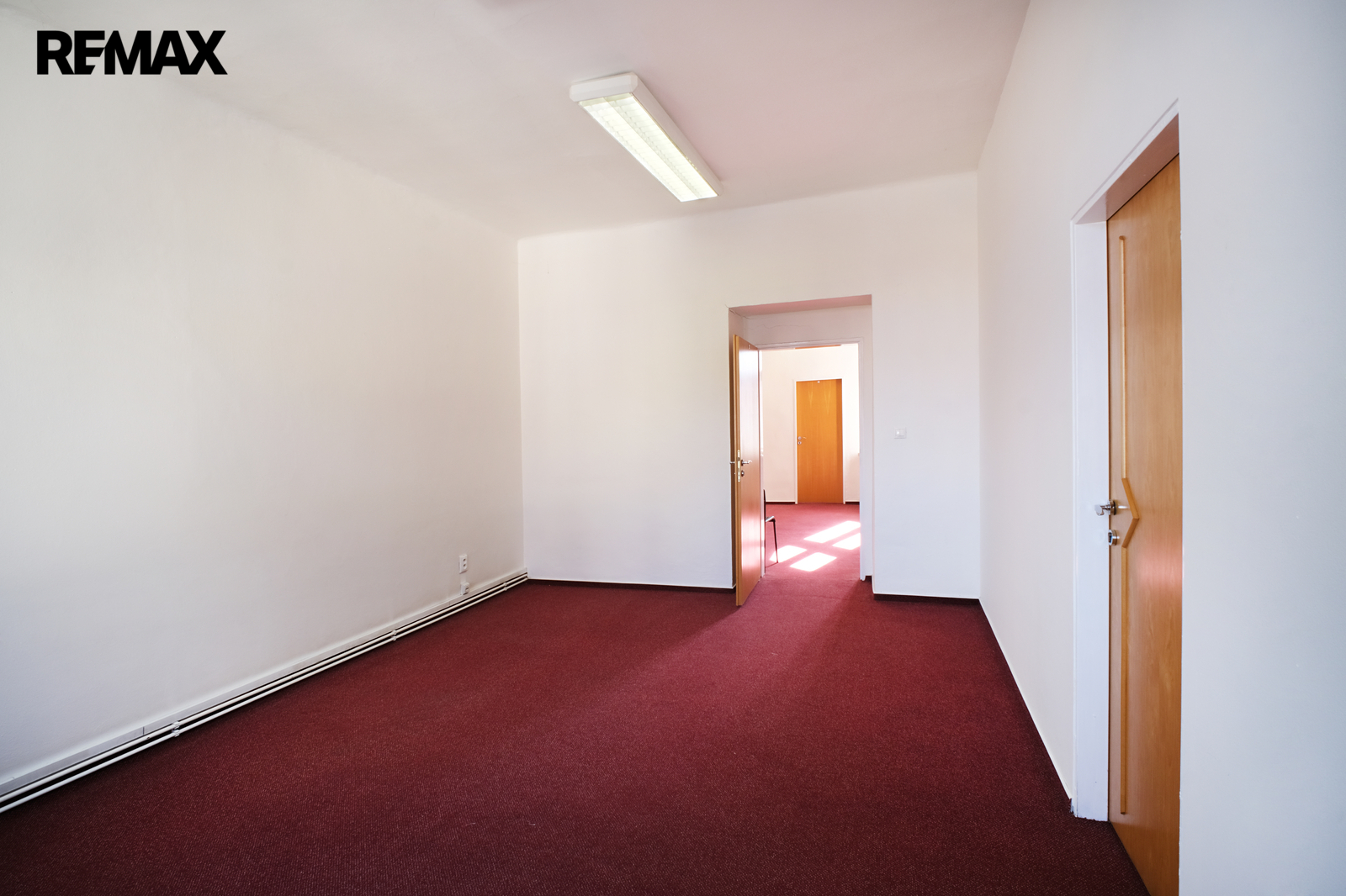 +420 604 191 744 I denisa.myslivcova@re-max.cz