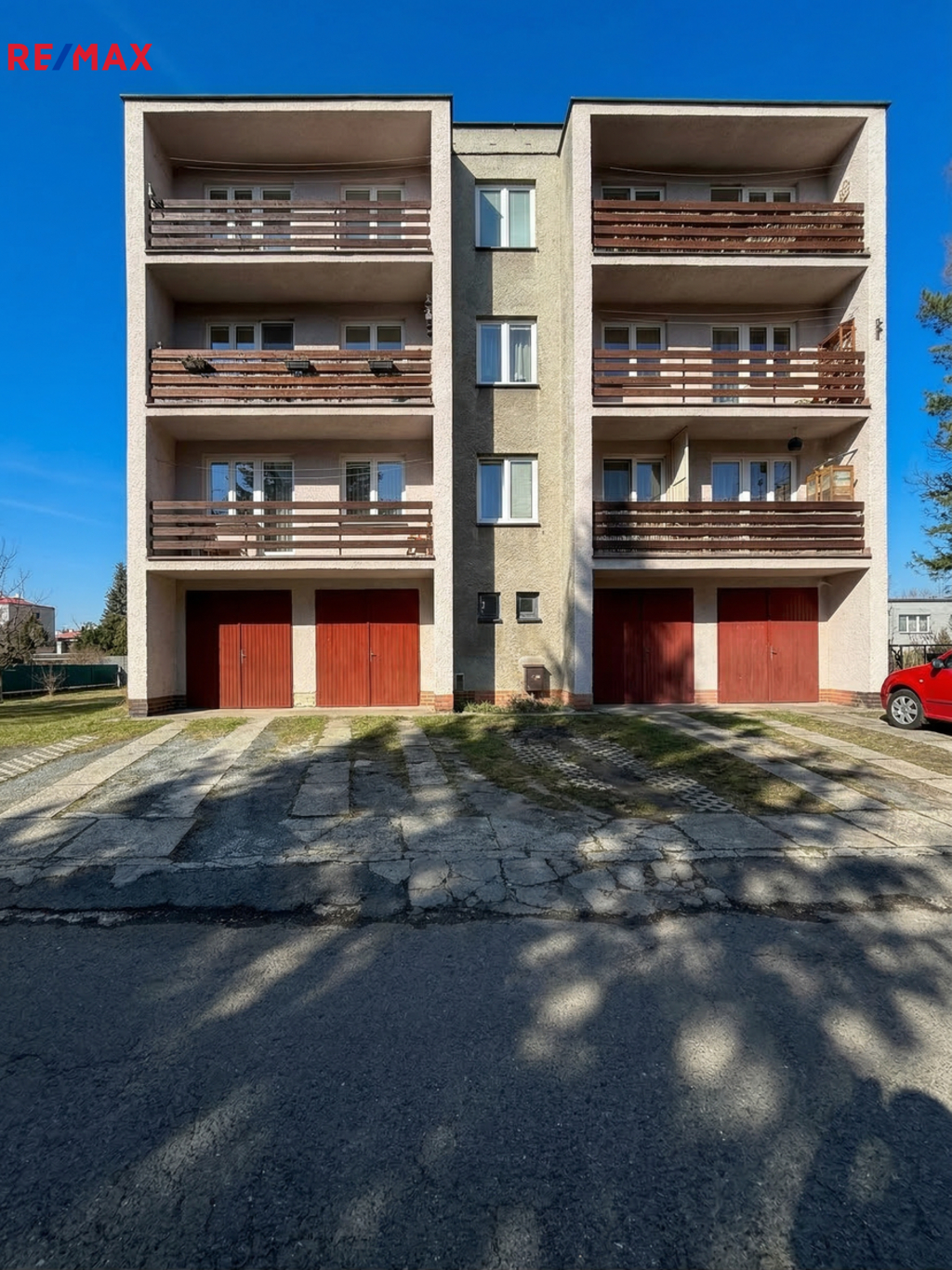 Balkon vlevo nahoře