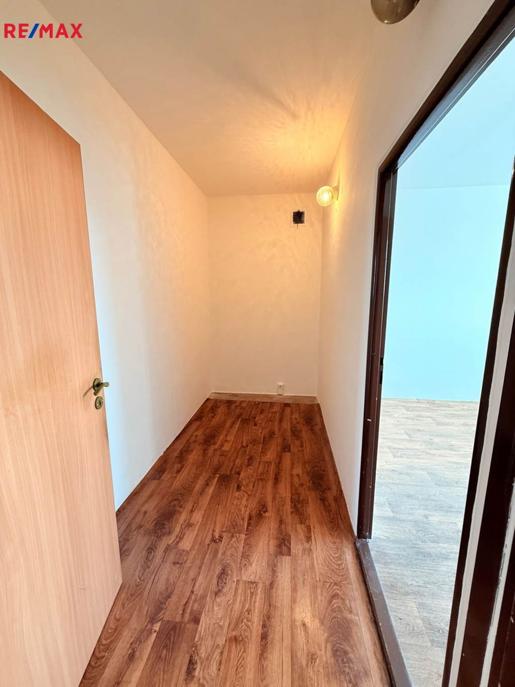 Denisa Myslivcová-604 191 744