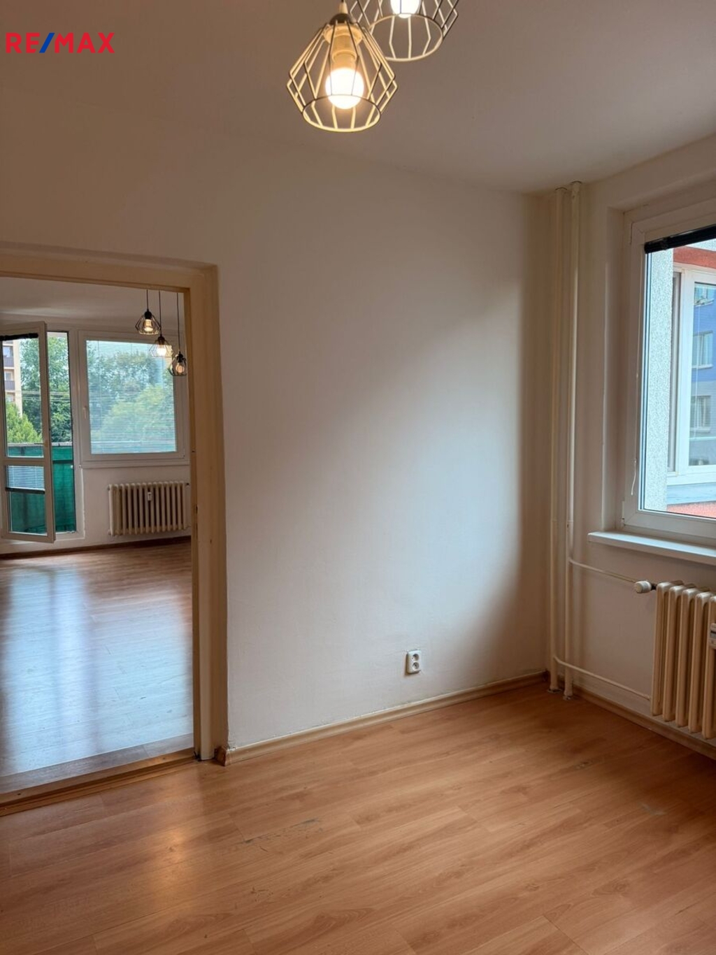 +420 604 191 744 I denisa.myslivcova@re-max.cz