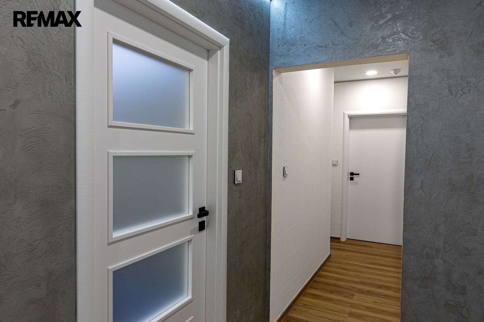 +420 604 191 744 I denisa.myslivcova@re-max.cz