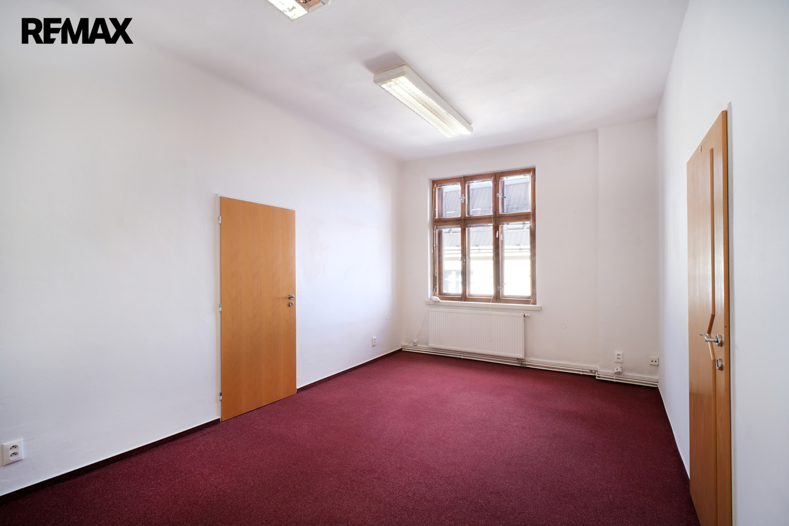 +420 604 191 744 I denisa.myslivcova@re-max.cz