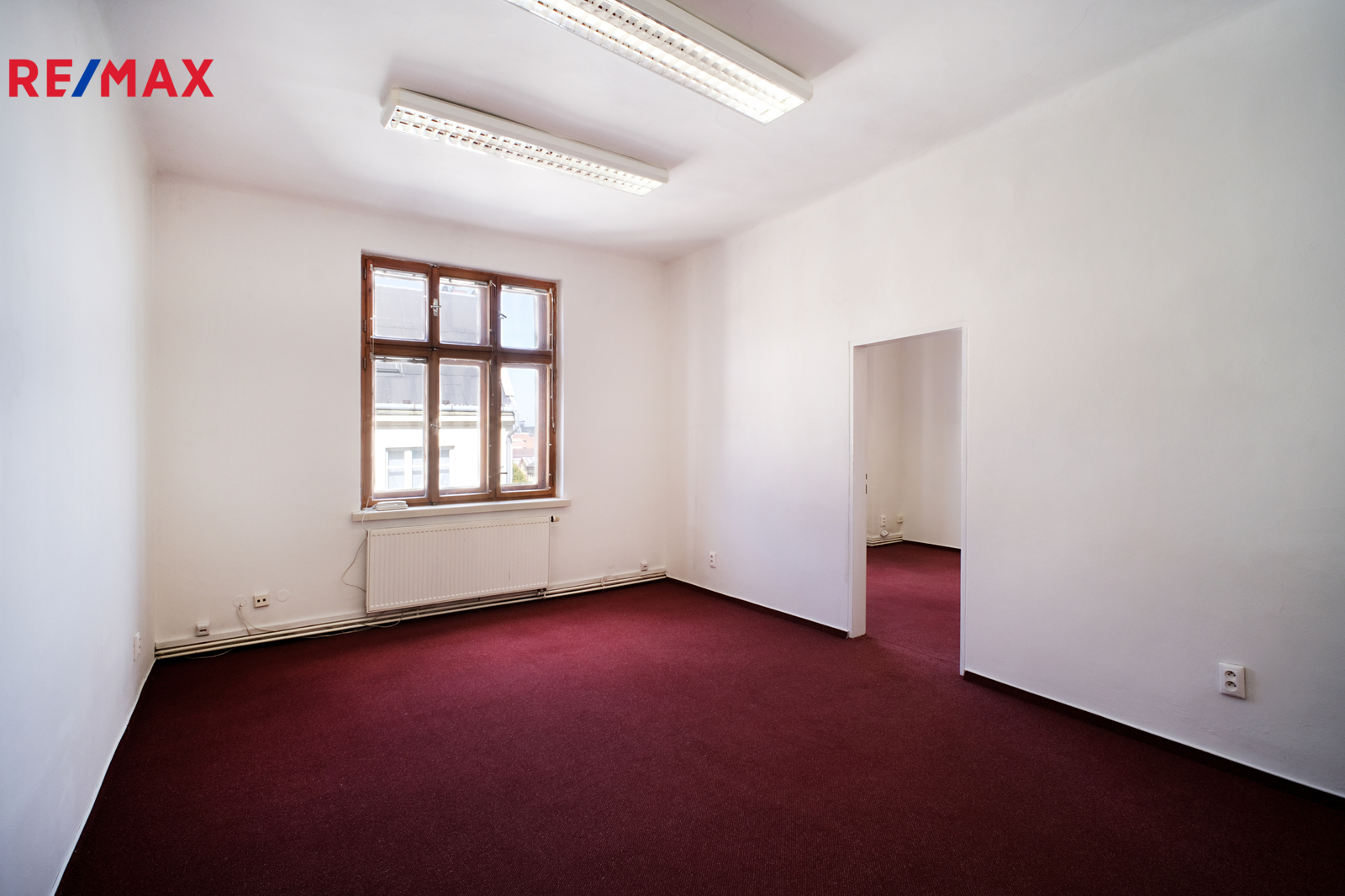 +420 604 191 744 I denisa.myslivcova@re-max.cz