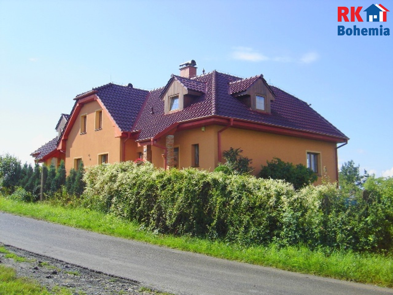 Dům