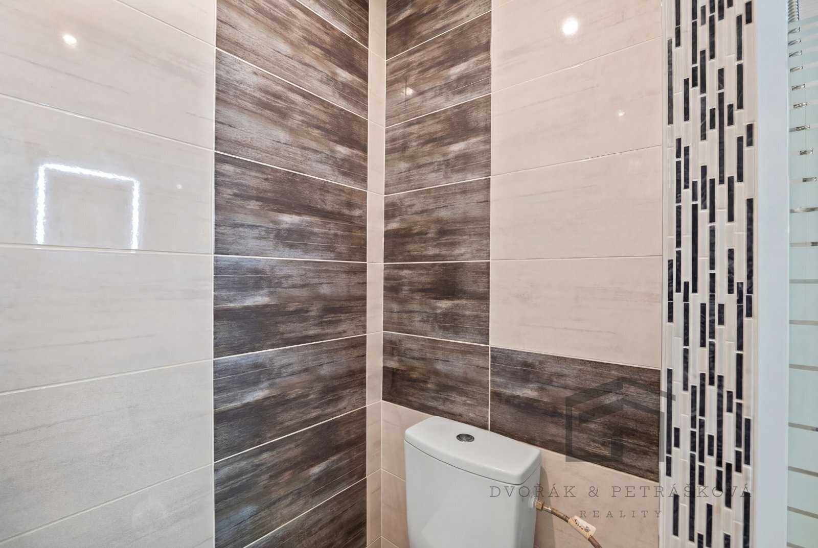 Zápasnická (16c).jpg