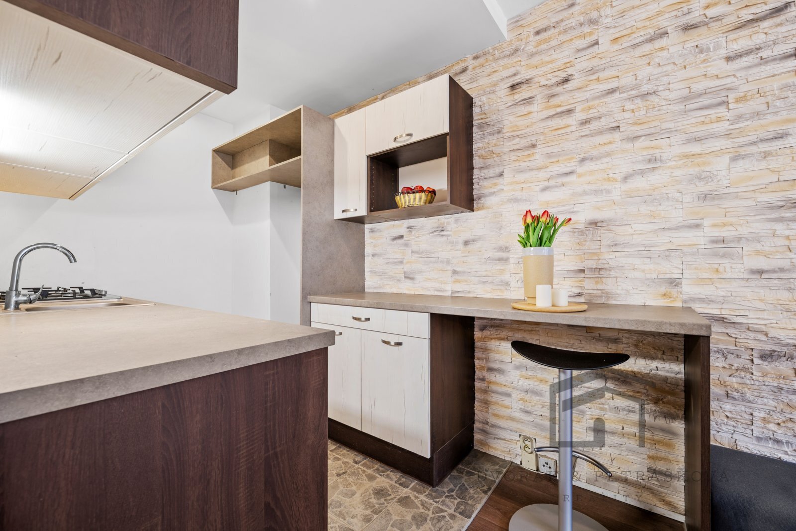 Zápasnická (5).jpg