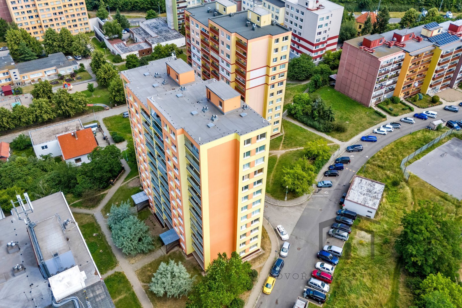 Za Dvorem (1).jpg