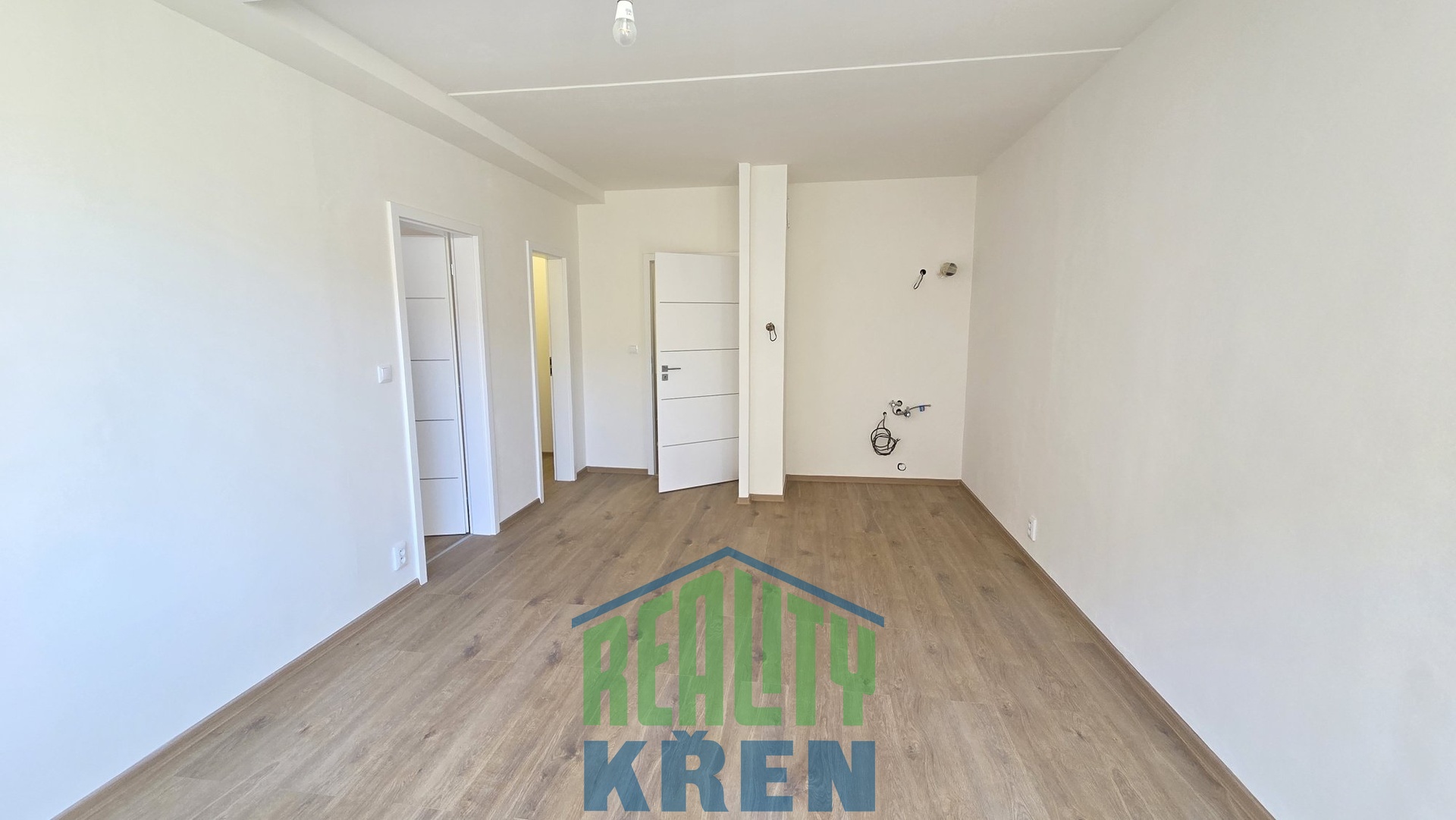 20260408_150441_resized