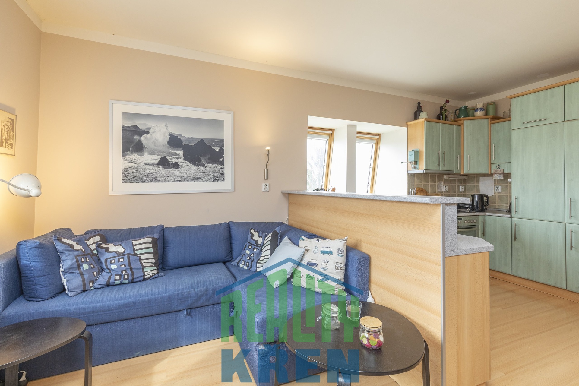 kuch. kout a obývací část