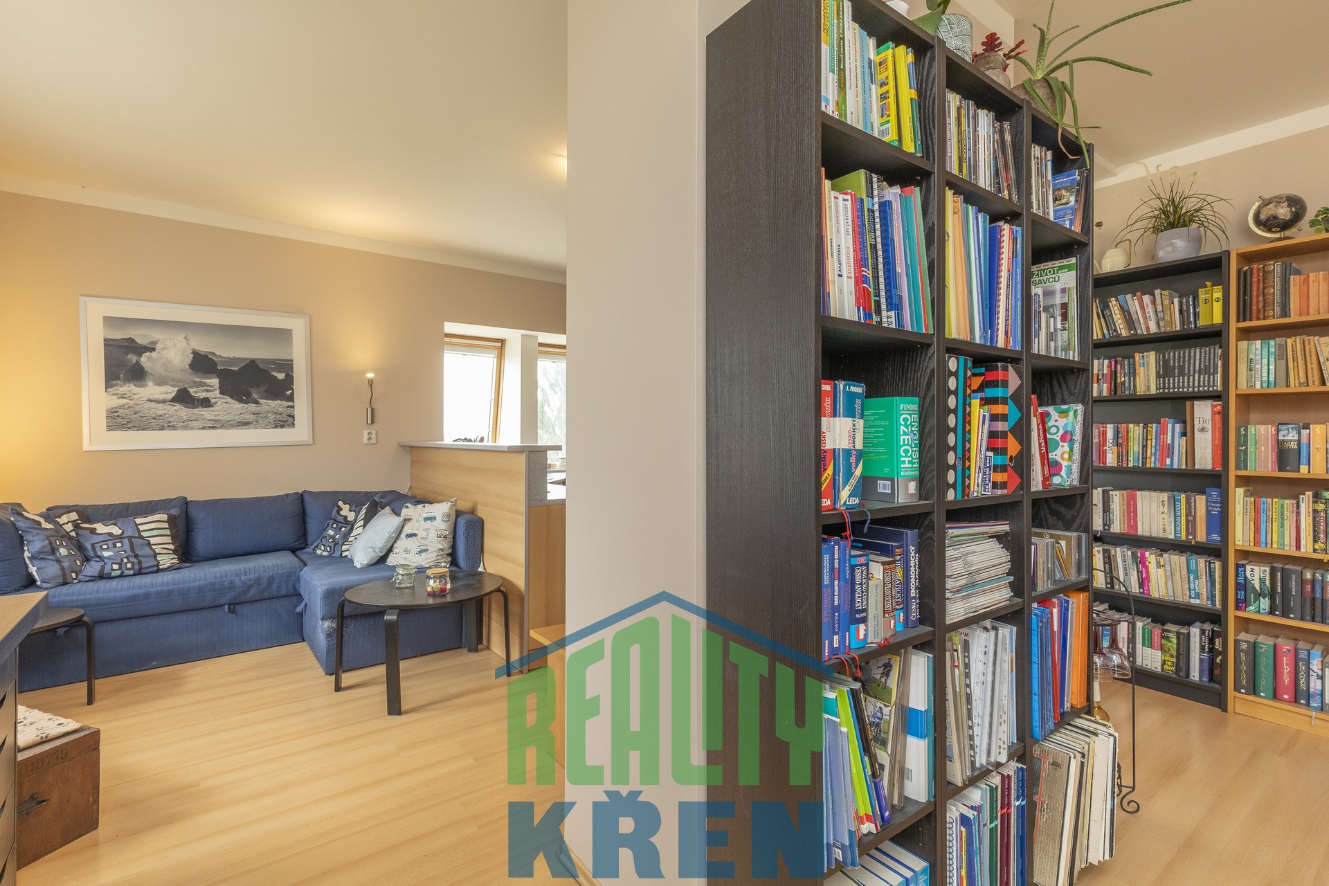 obývací pokoj s kuch. koutem