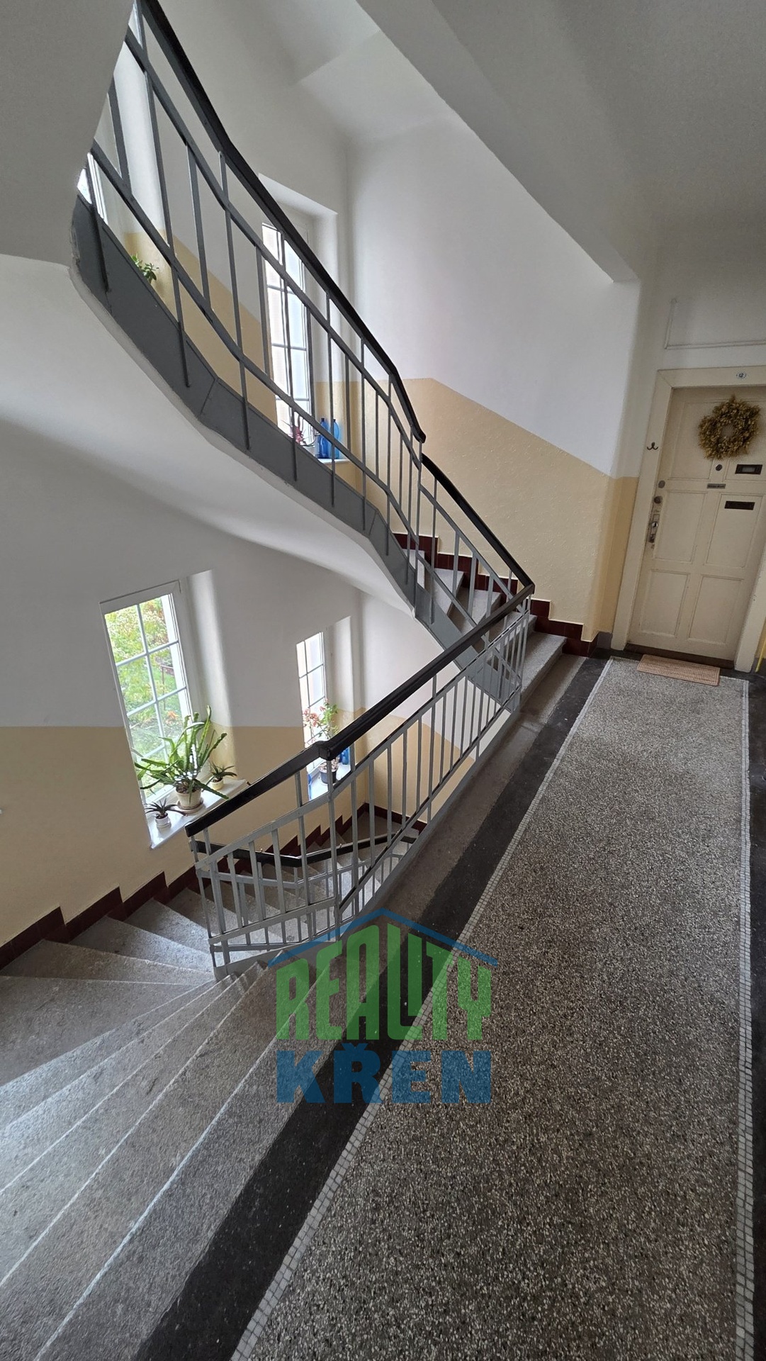 20251024_142857_resized