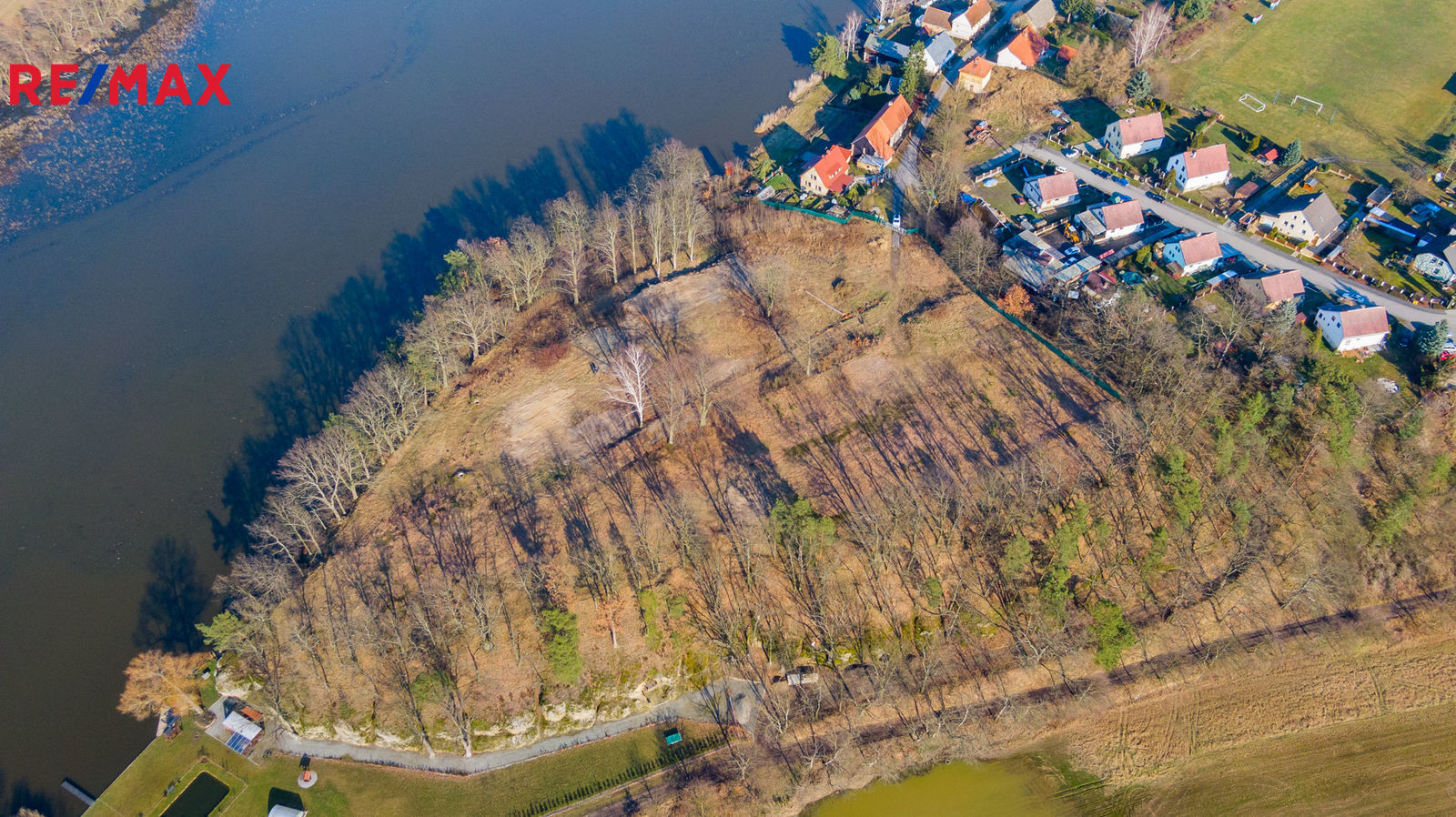 Prodej stavební parcely, 1 912 m² Holany (okres Česká Lípa), obrázek 1