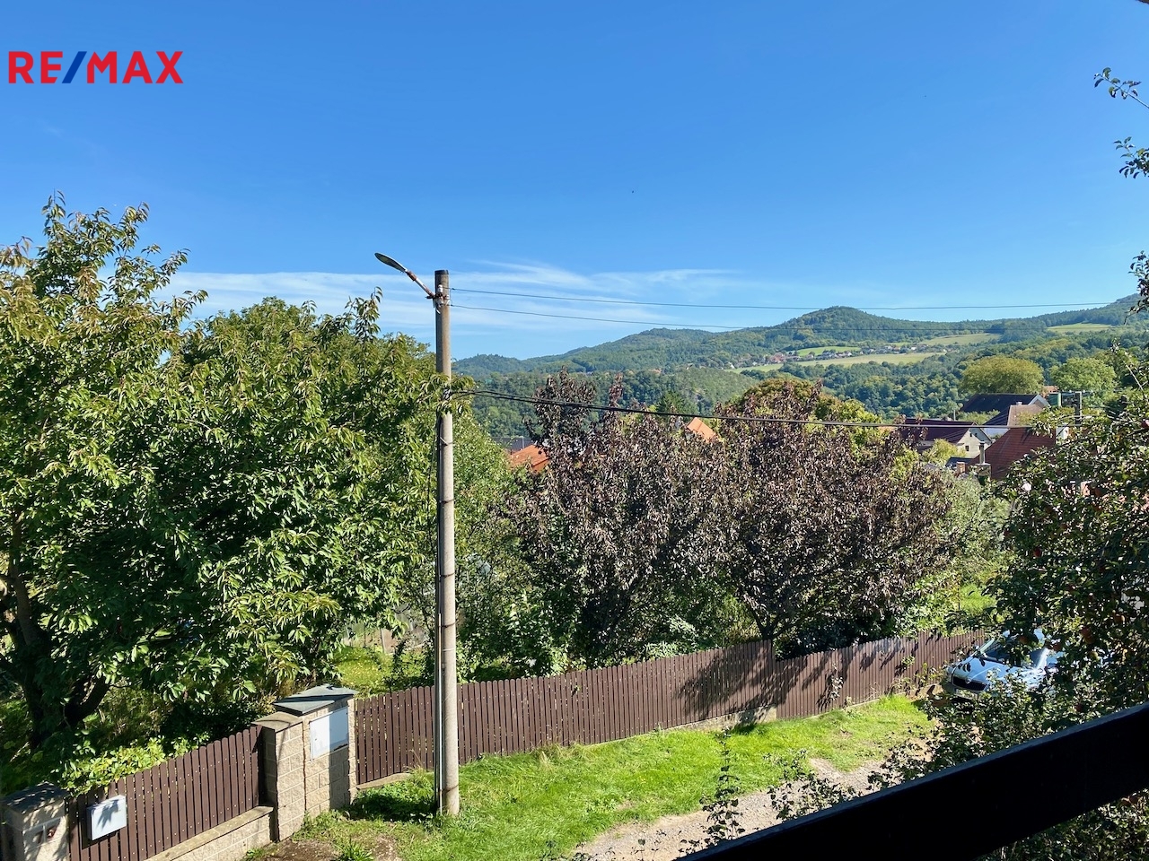 Velký RD se stodolou