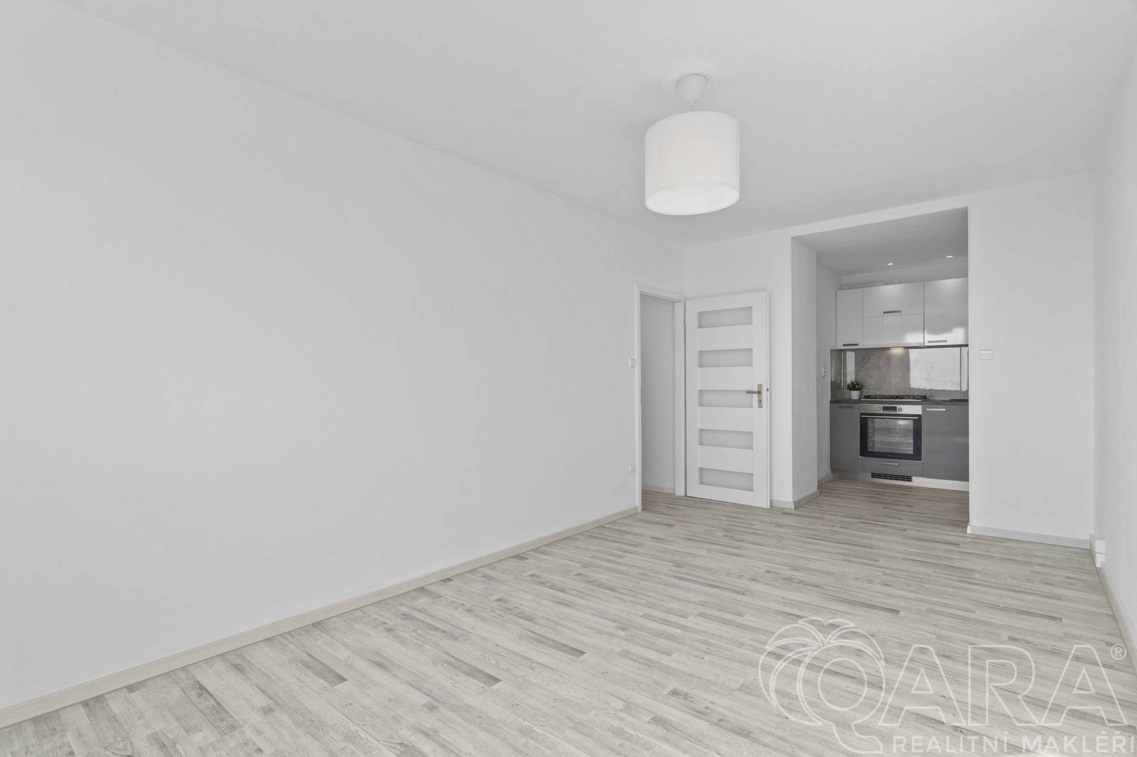 Obývací pokoj s kuchyní