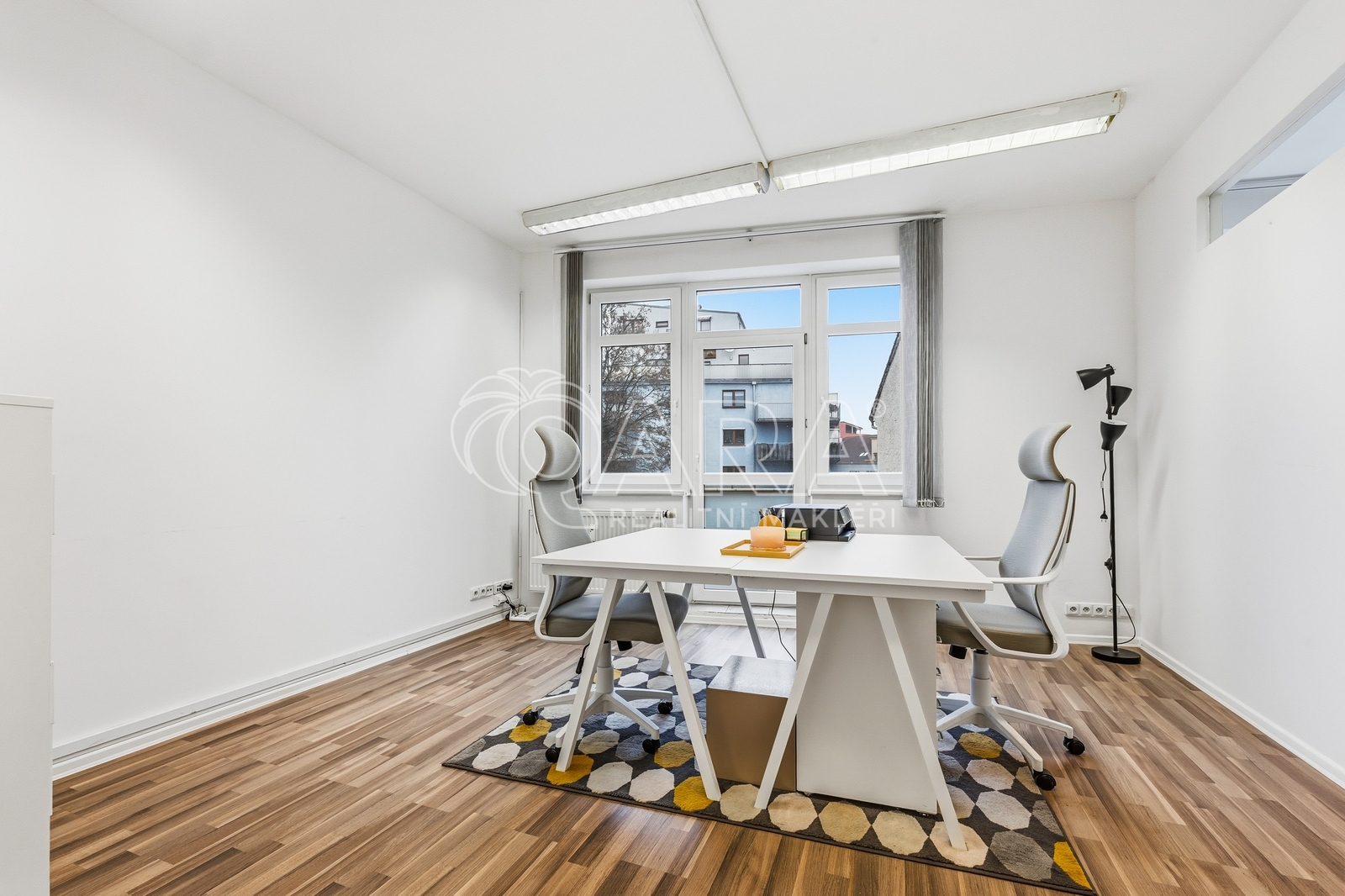 Oddělená kancelář