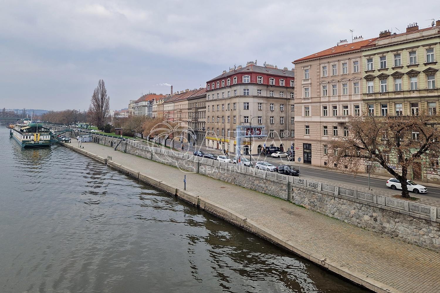 dům