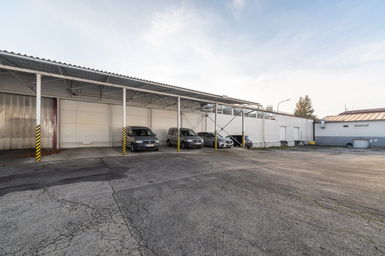 Hala B_2 520 m2_Prazanka_78-Luzkovice.jpg