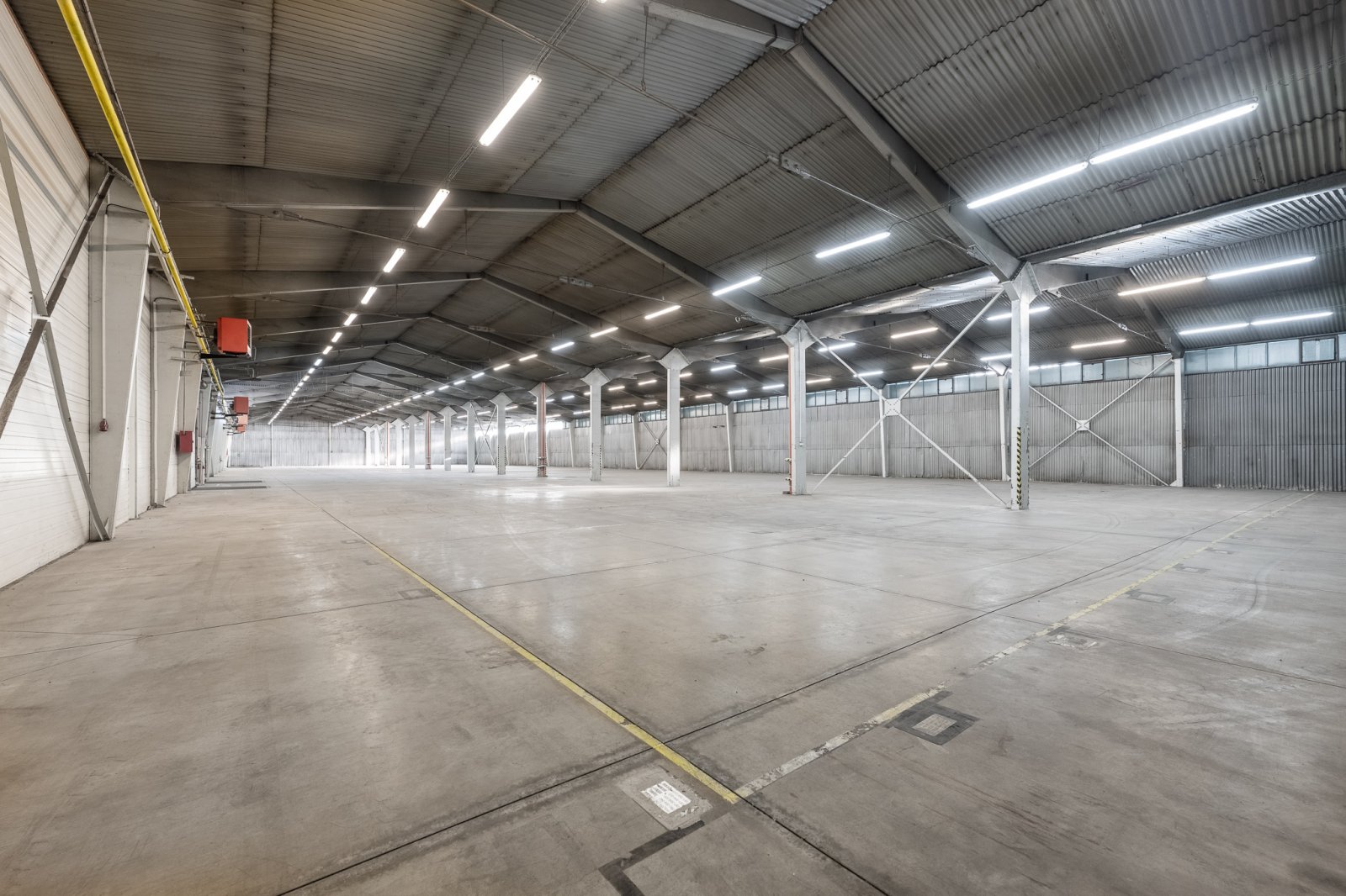 Hala B_2 520 m2Prazanka_78-Luzkovice.jpg