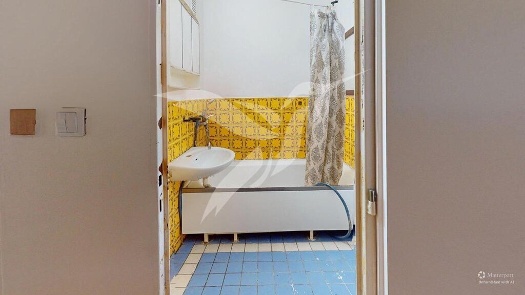 Byt-c-7-31-Tachovska-15-Plzen-Bathroom-Defurnished