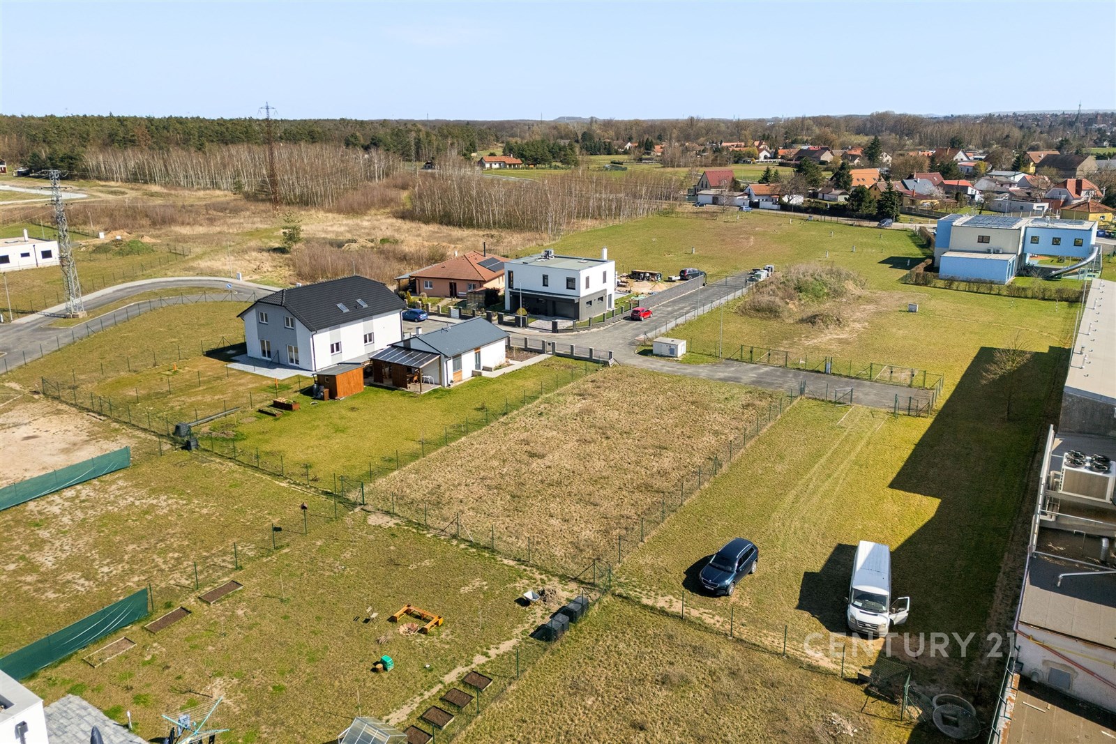 Novostavba domu na prostorném pozemku v klidné obl