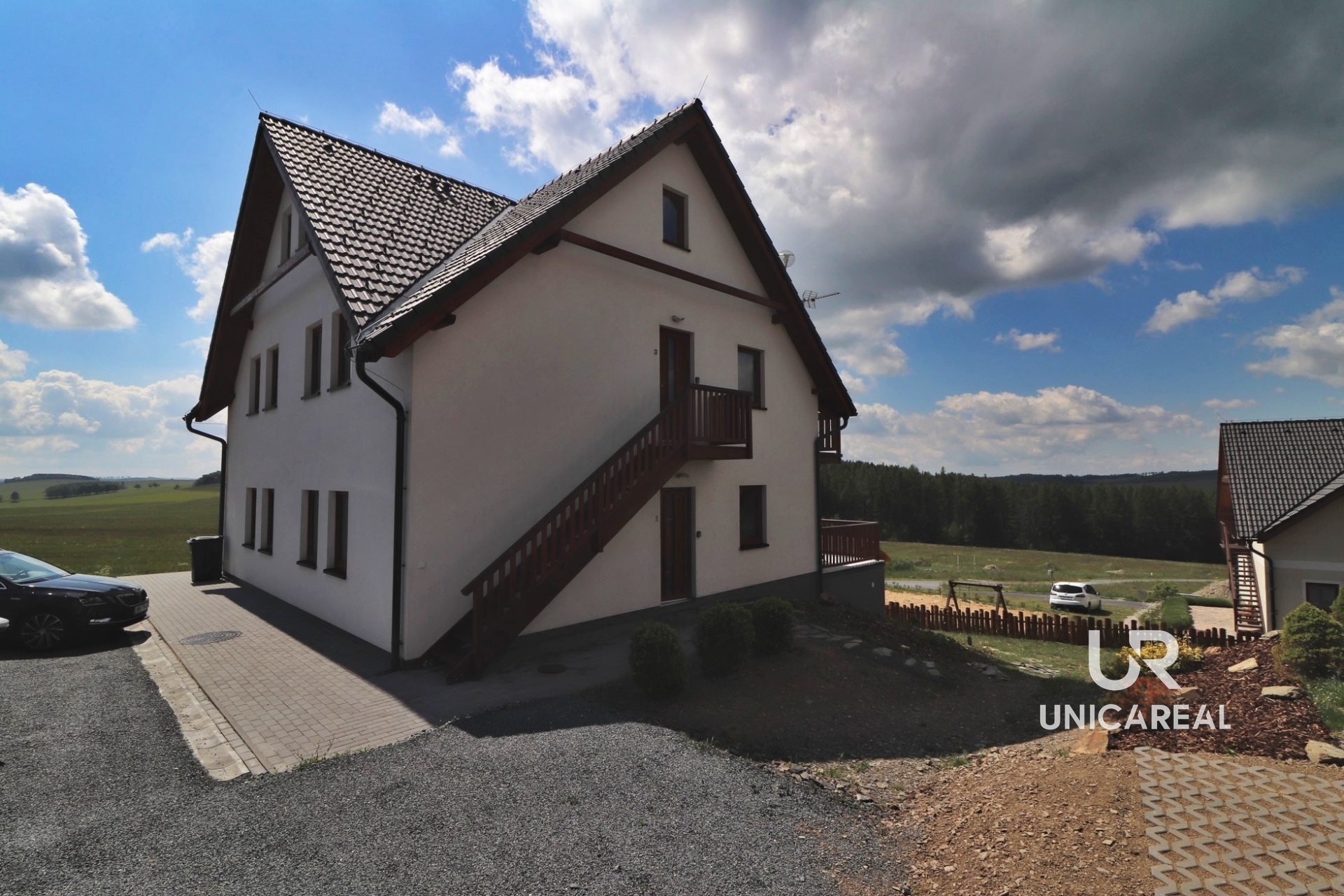 Václavov - boční vchod 3+kk