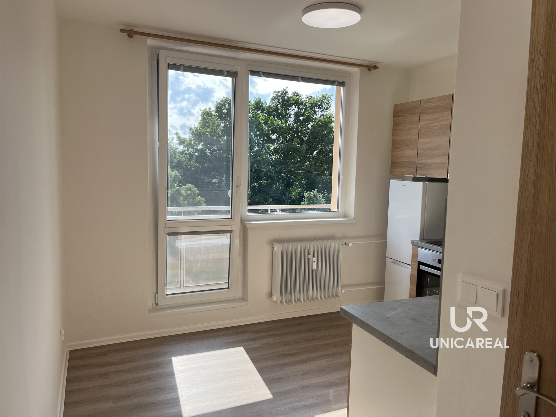 Vstup na balkon - prona?jem Z?idlochovice