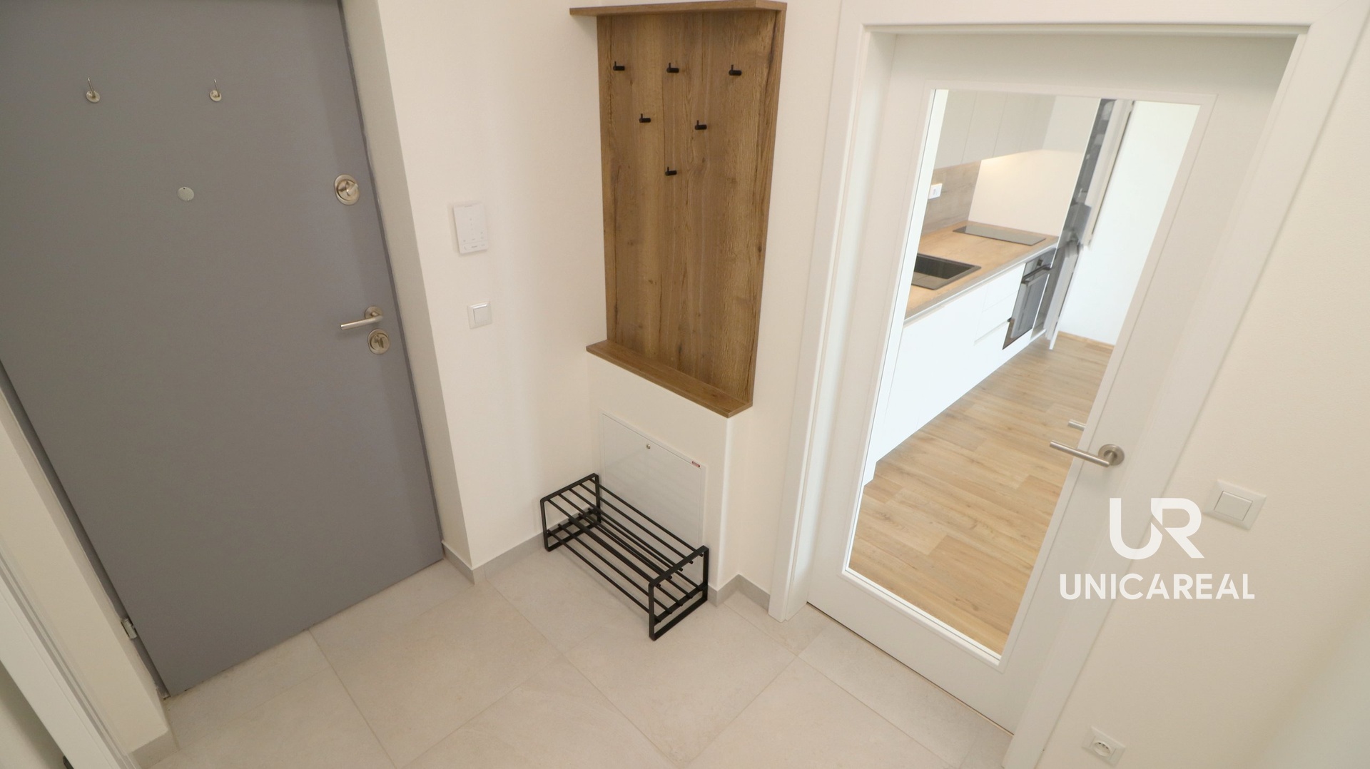 Pronájem bytu 1+kk, Brno-Horní Heršpice, ulice Řepová, předsíň 3