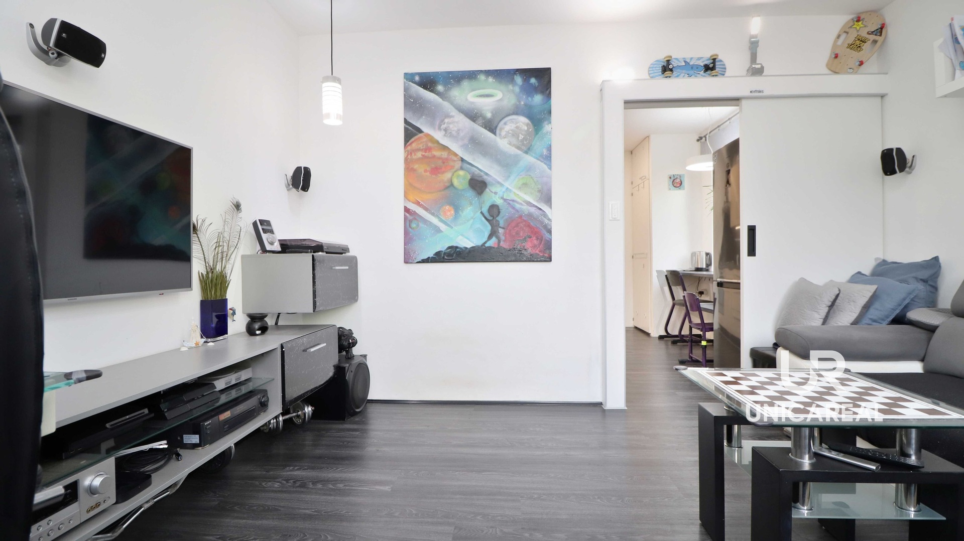 obývací-pokoj-do-kuchyně