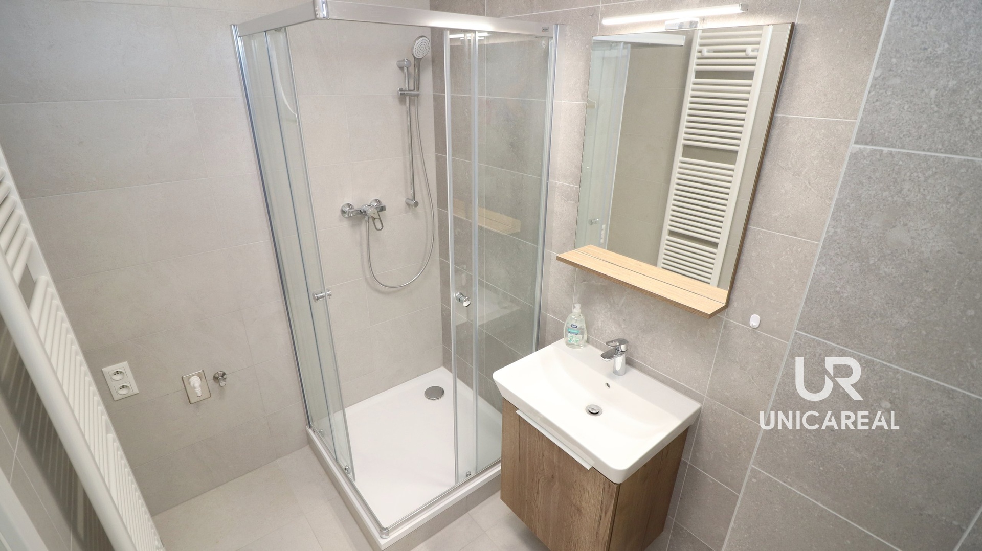 Pronájem bytu 1+kk, Brno-Horní Heršpice, ulice Řepová, koupelna