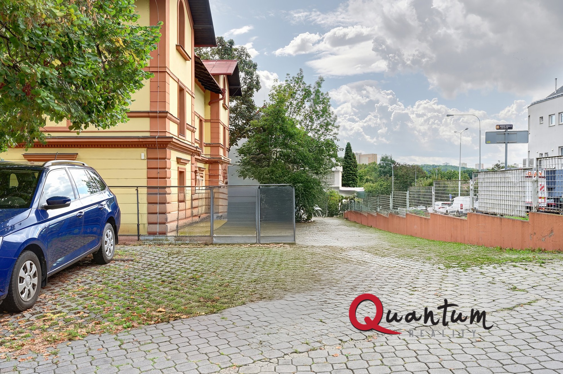 DSC_3127_00001And3more_Fusion-Natural