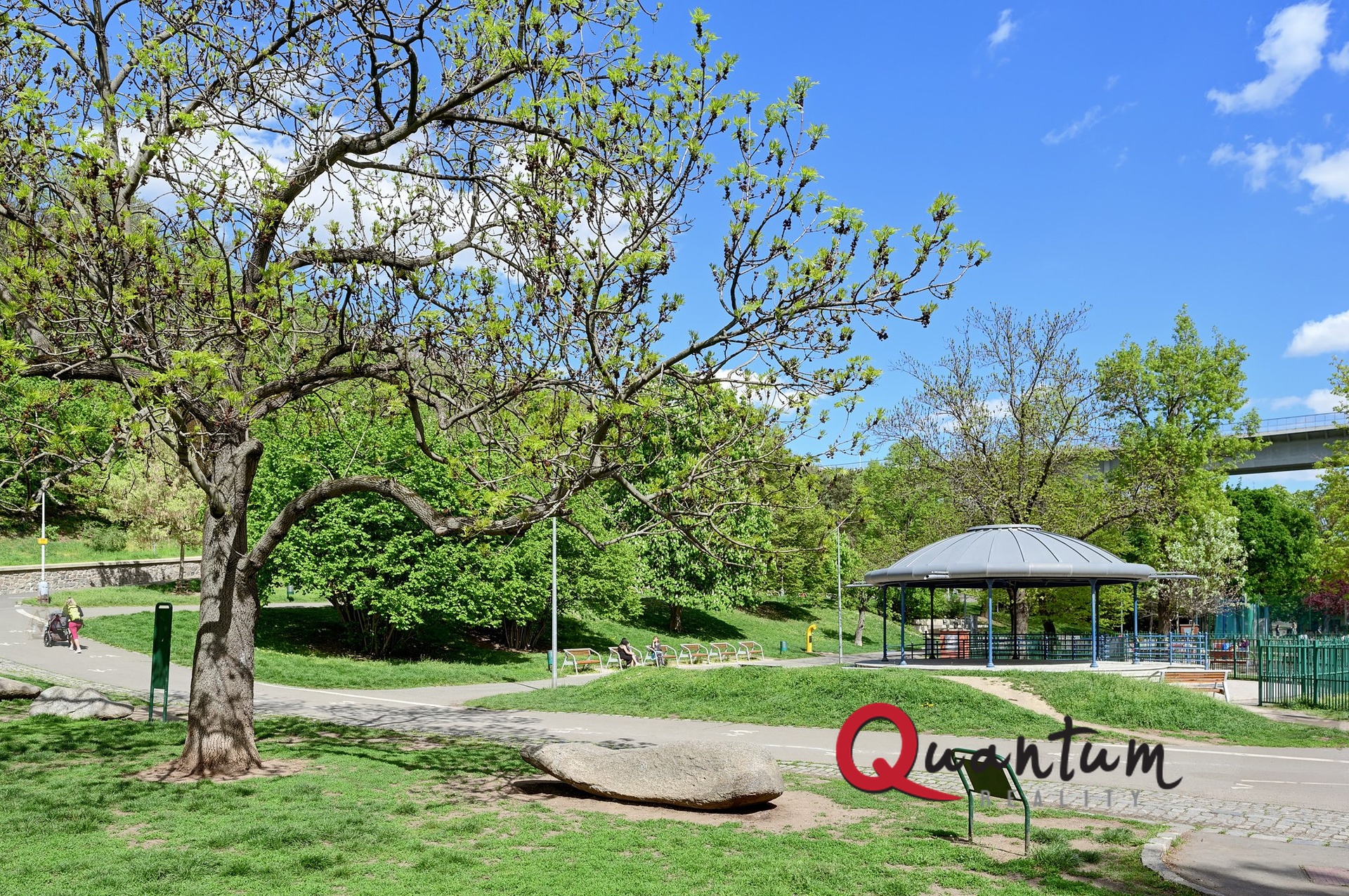 DSC_0028_00001And2more_Fusion-Interior