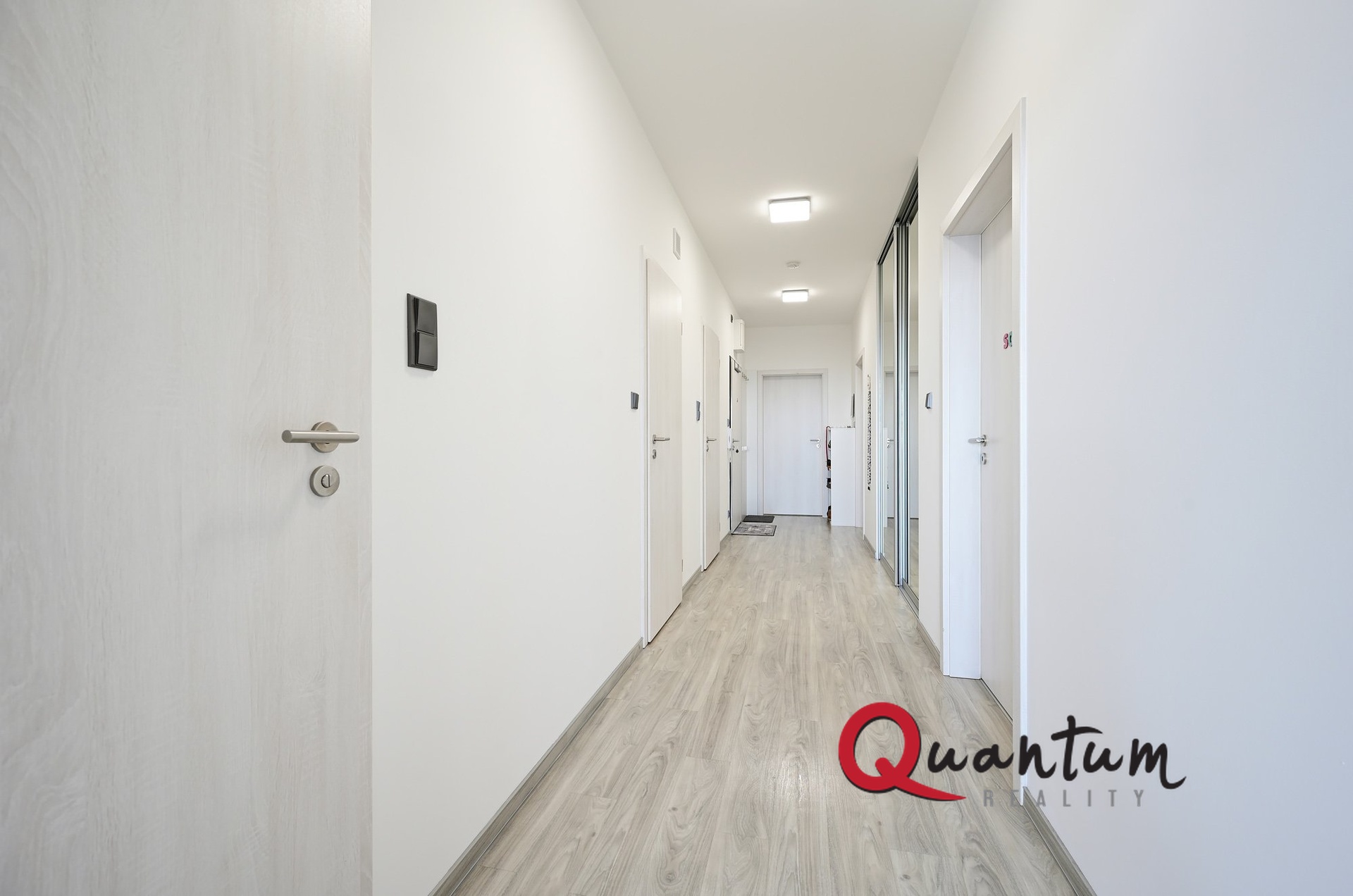 DSC_4717_00001And3more_x