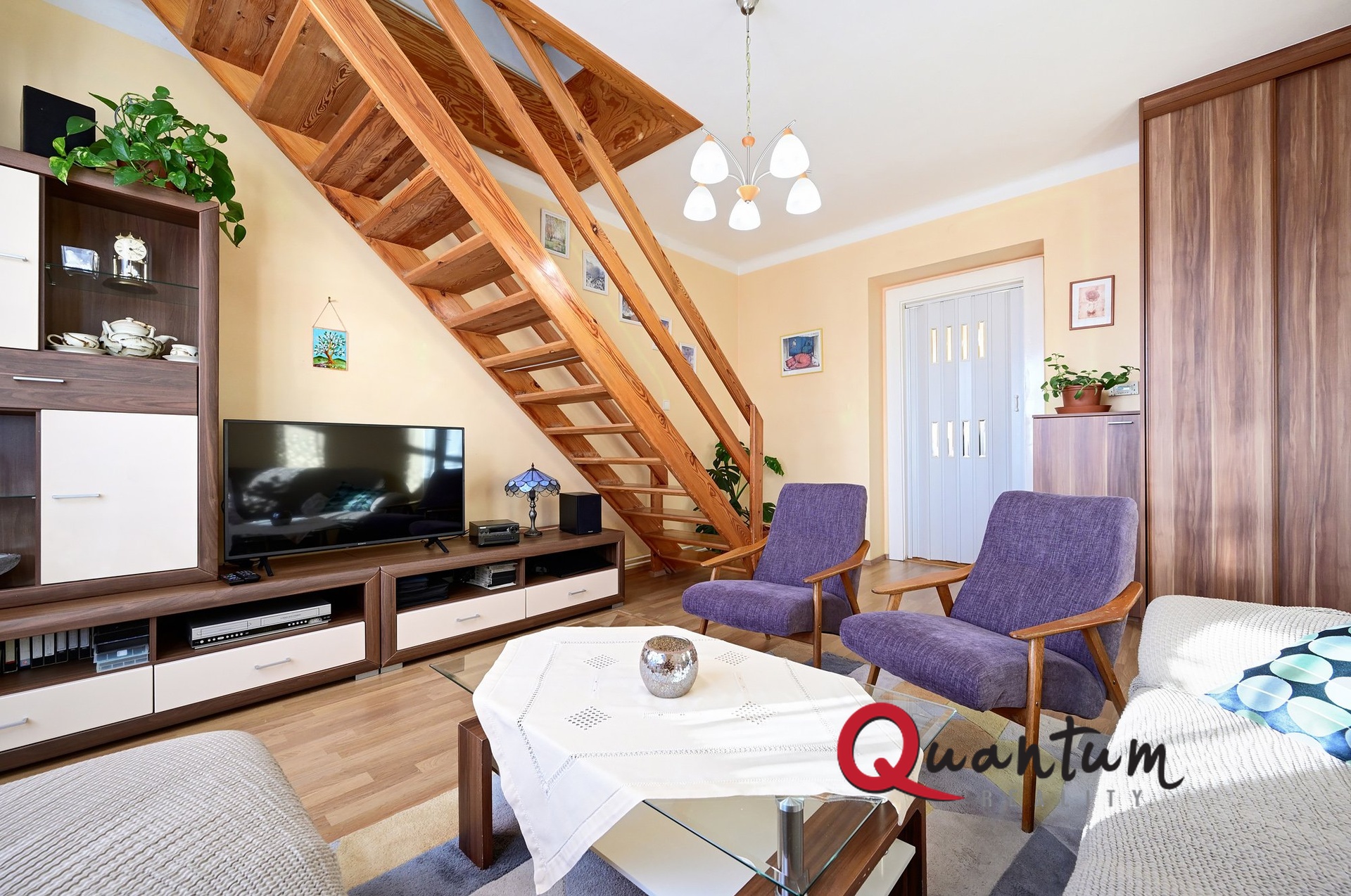 DSC_8029_00001And2more_Fusion-Natural