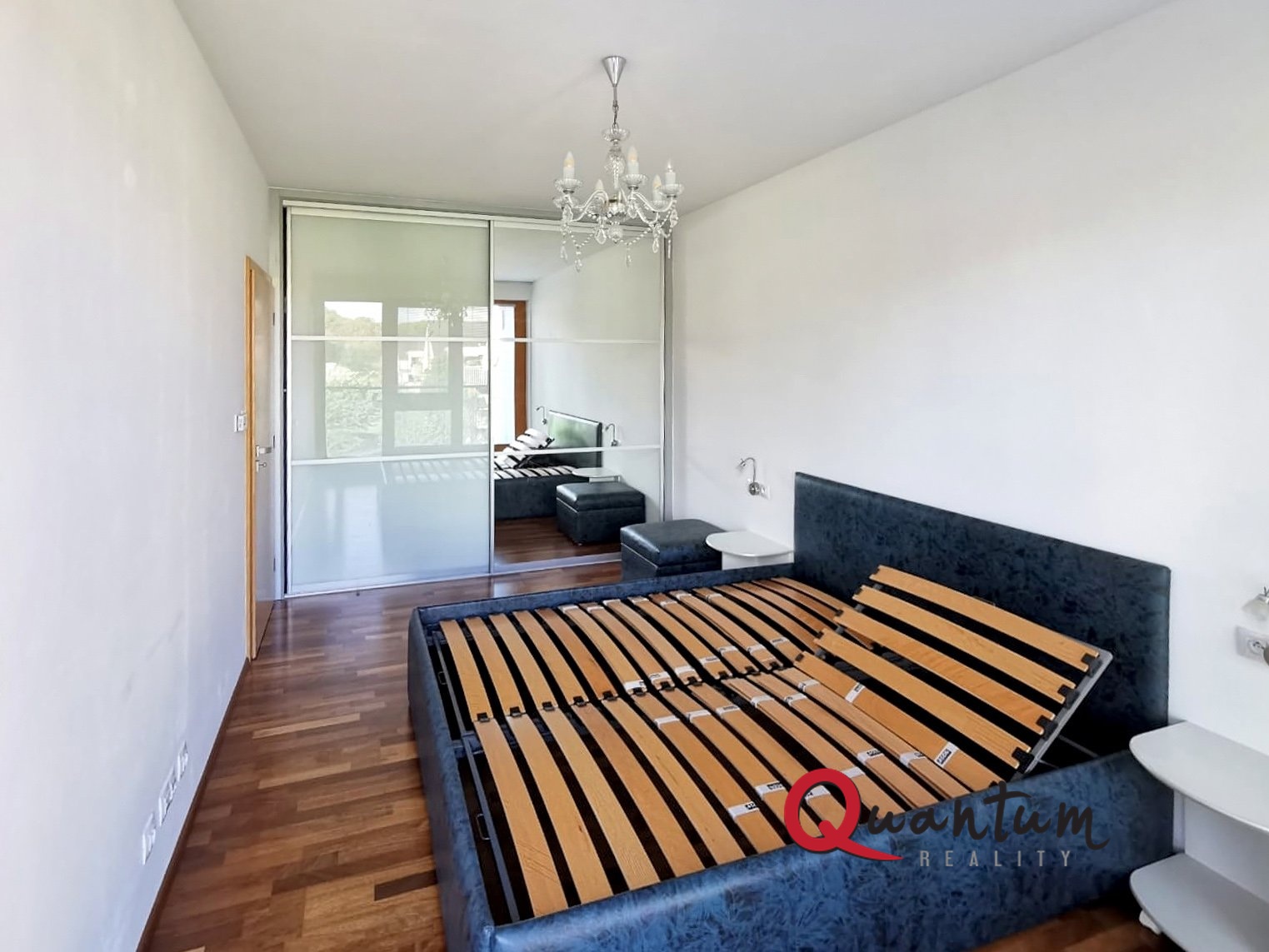 pronajem-bytu-4-kk-99-m2-terasa-12-m2-garaz-praha-