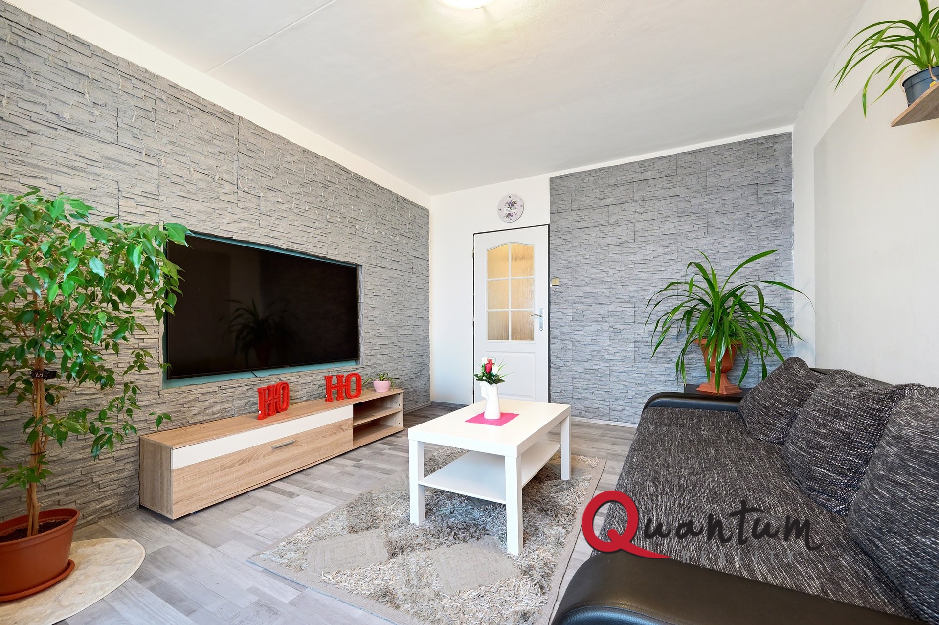 DSC_7247_00001_01And3more_Fusion-Natural