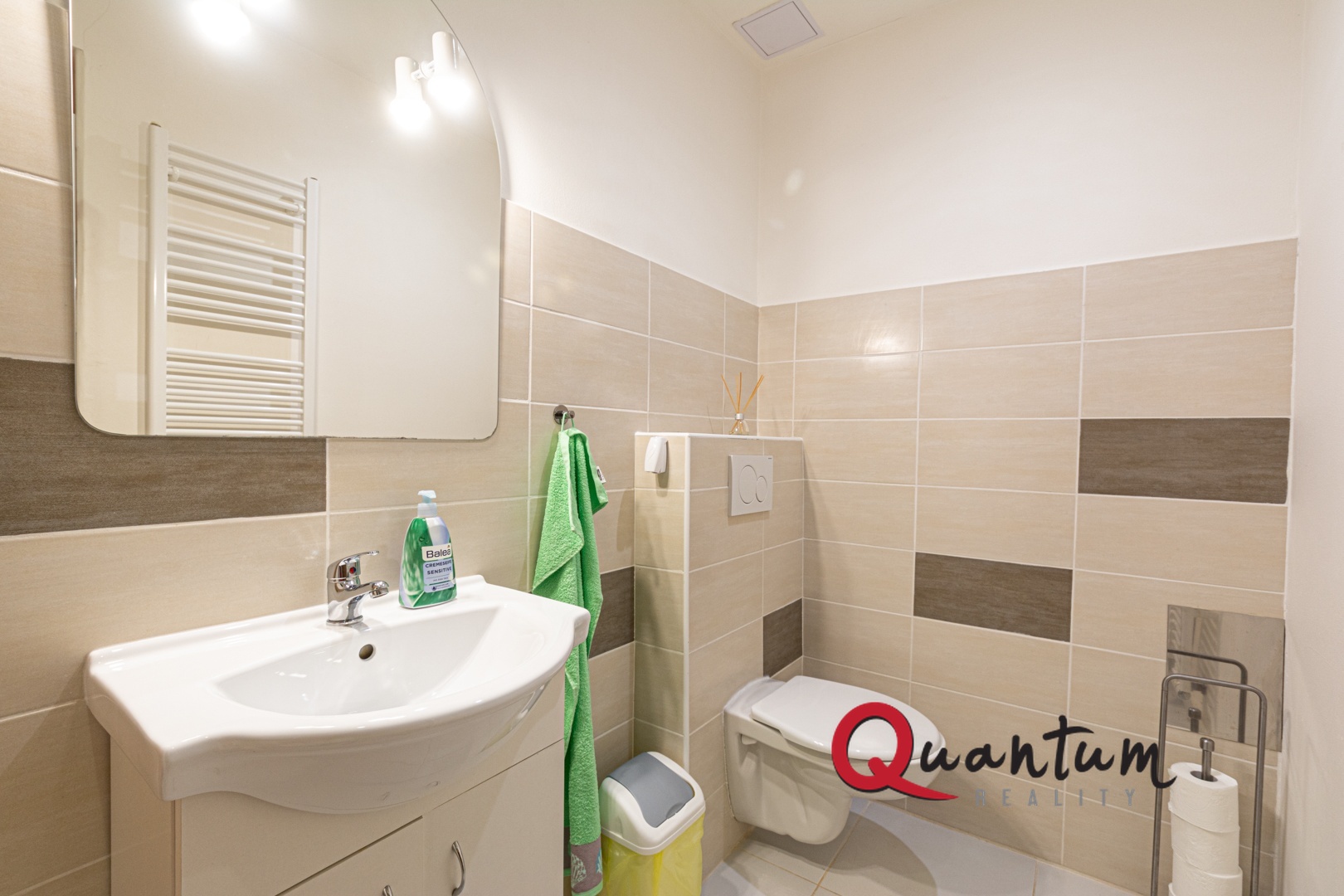 Dream care Airbnb apartment 26 (9 of 21)