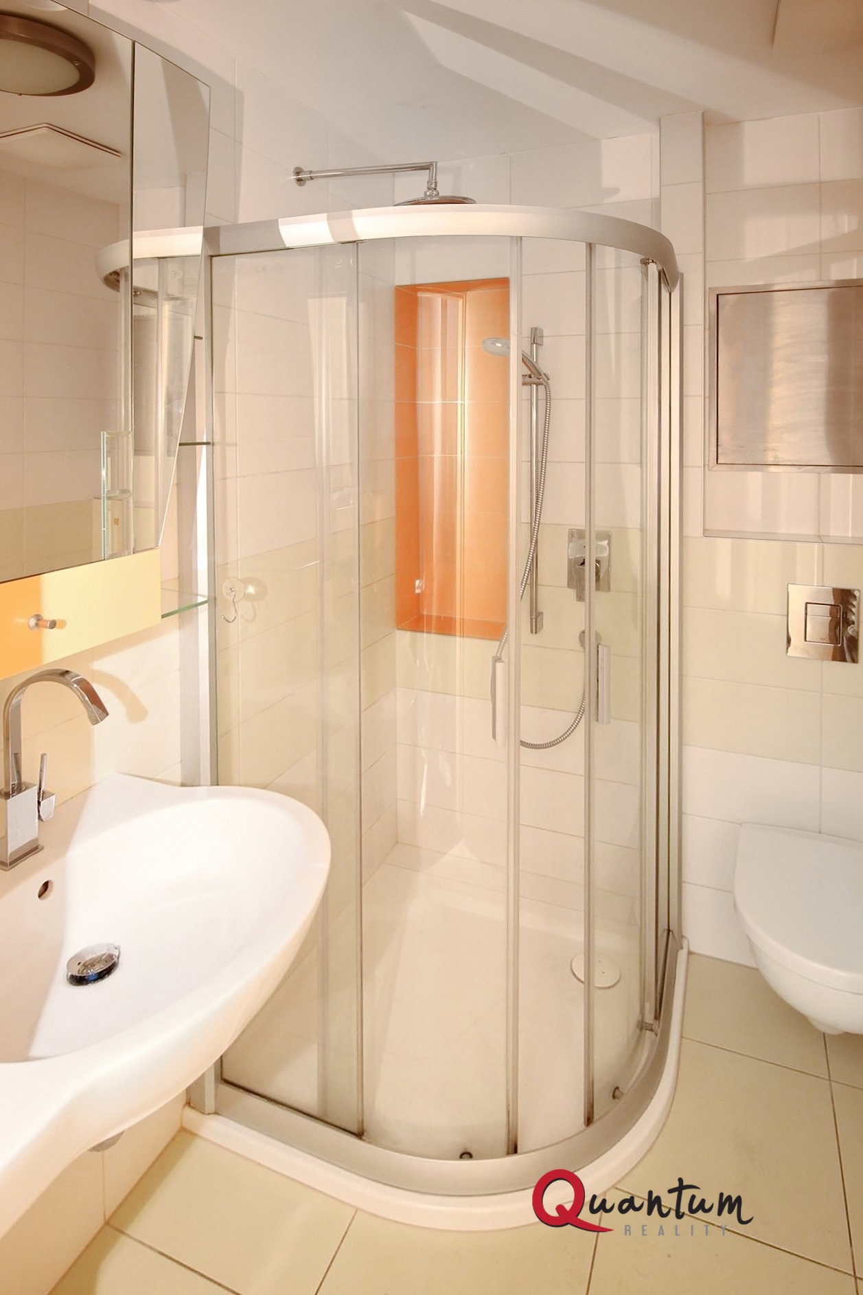 pronajem-bytu-3-kk-s-pracovnou-99-m2-terasa-12-m2-