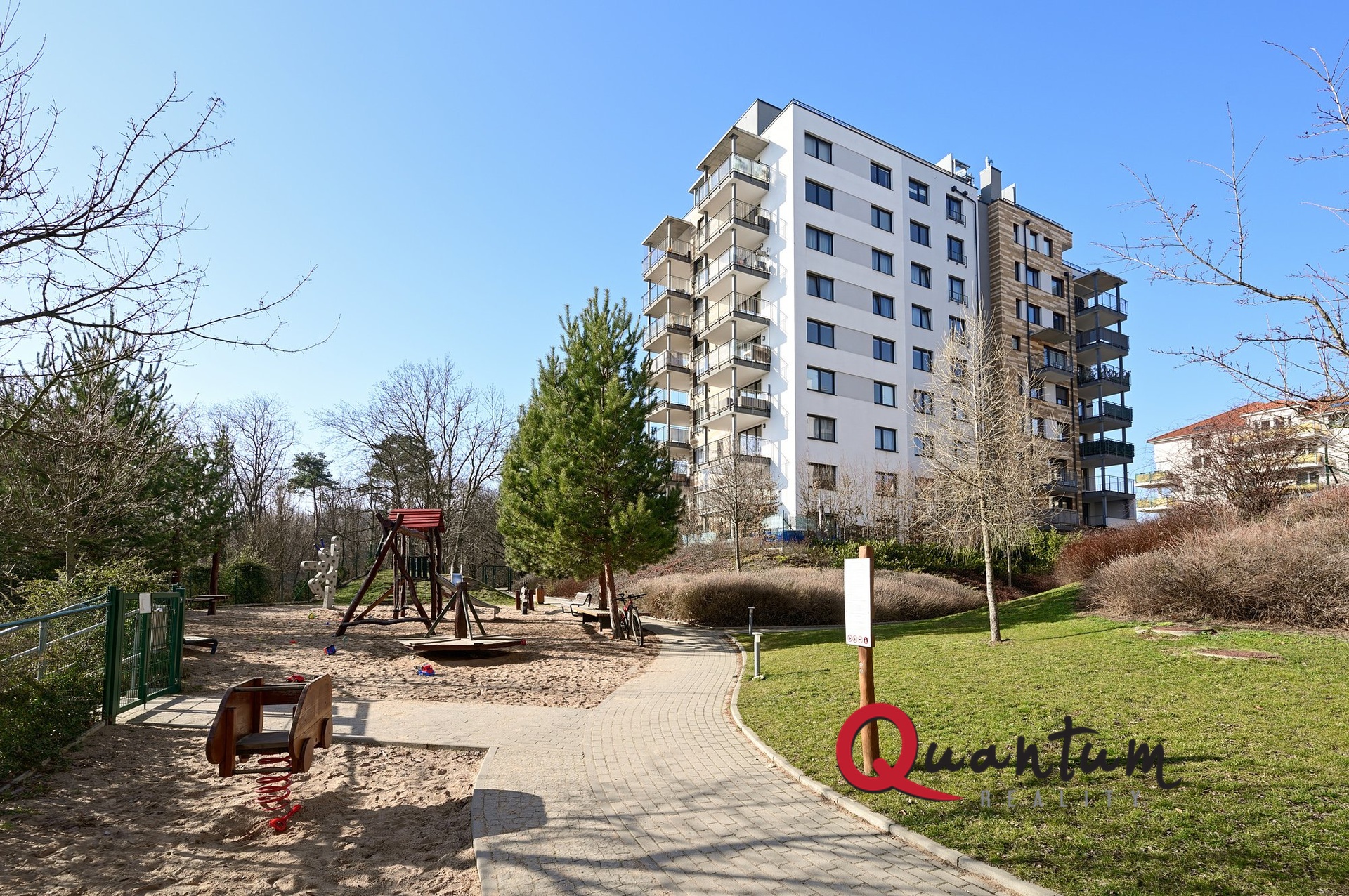 DSC_4828_00001And2more_Fusion-Natural