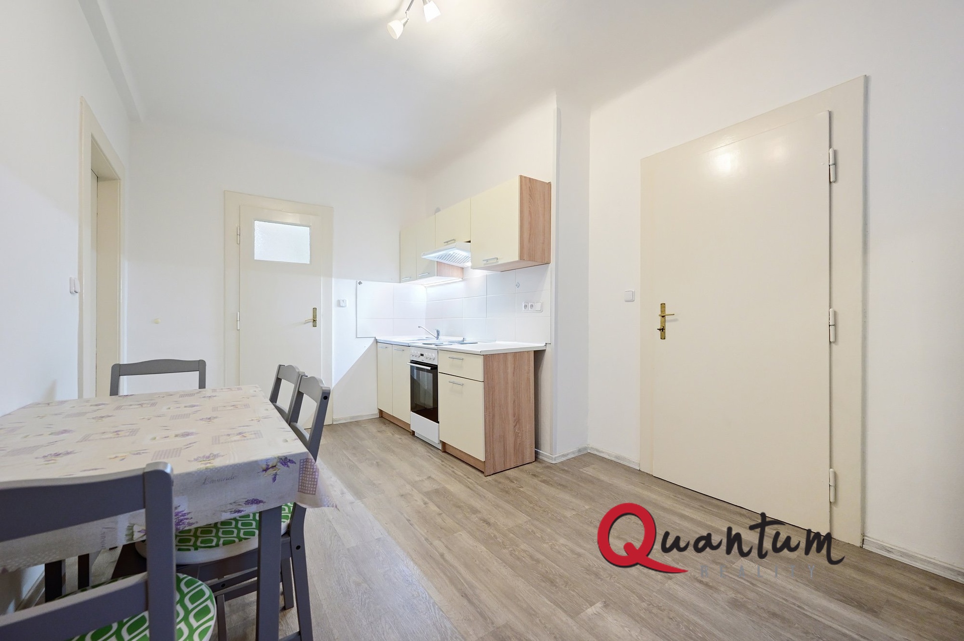 DSC_9492_00001_3_00001_4_00001_5_00001_Fusion-Natural