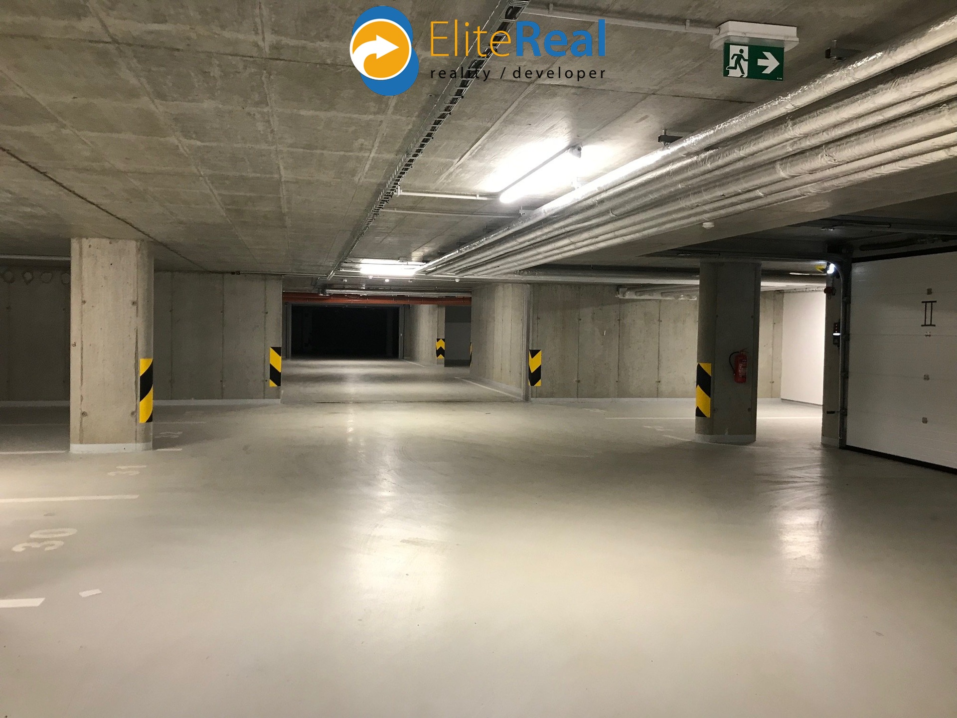 Foto_5_pronajem_garaze_Fristenskeho_Gadourek