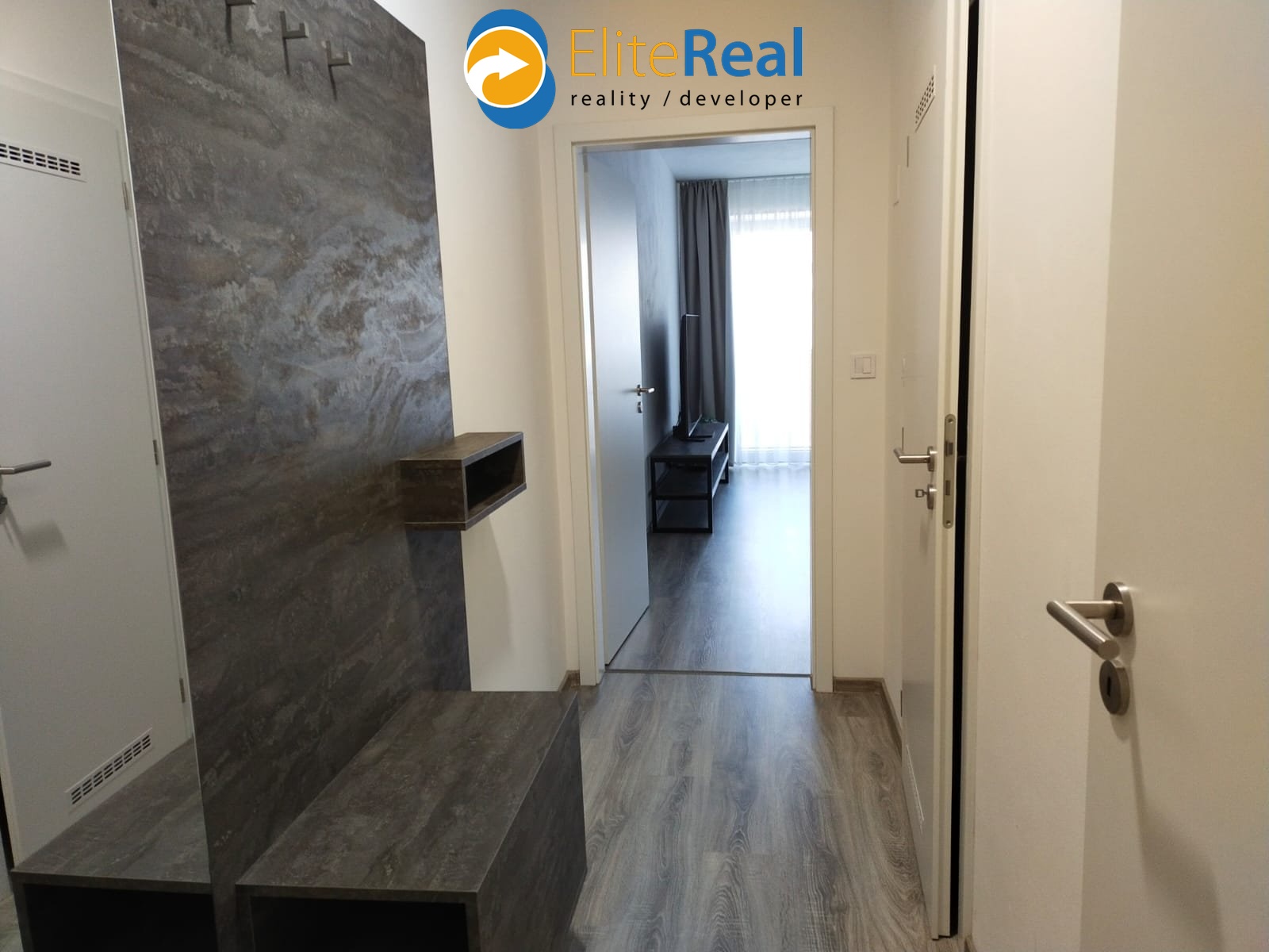 f254102a-acf0-4b3b-aa3c-fa93a39018c5