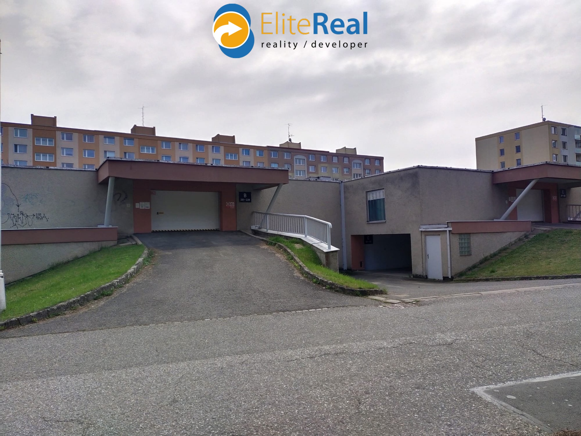 c0be48f3-1781-4f49-a316-758526143e3e