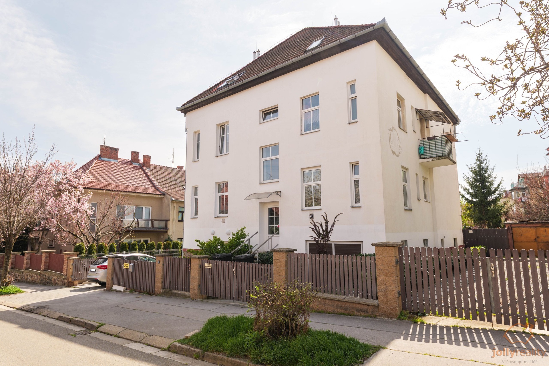 SMRKALOVA I ZDRAHALOVA 47-35