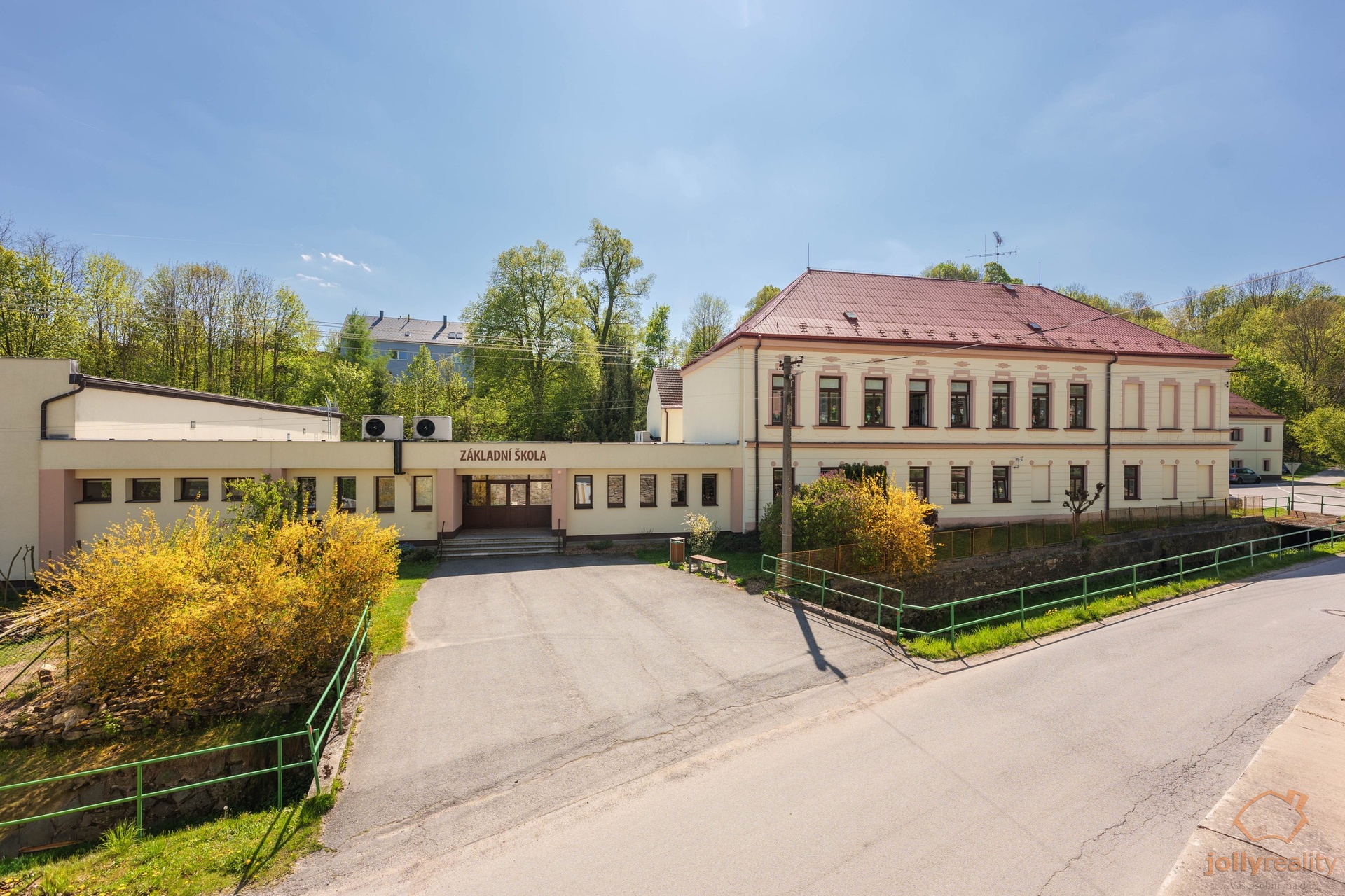 SMRKALOVA I RADIMER-38