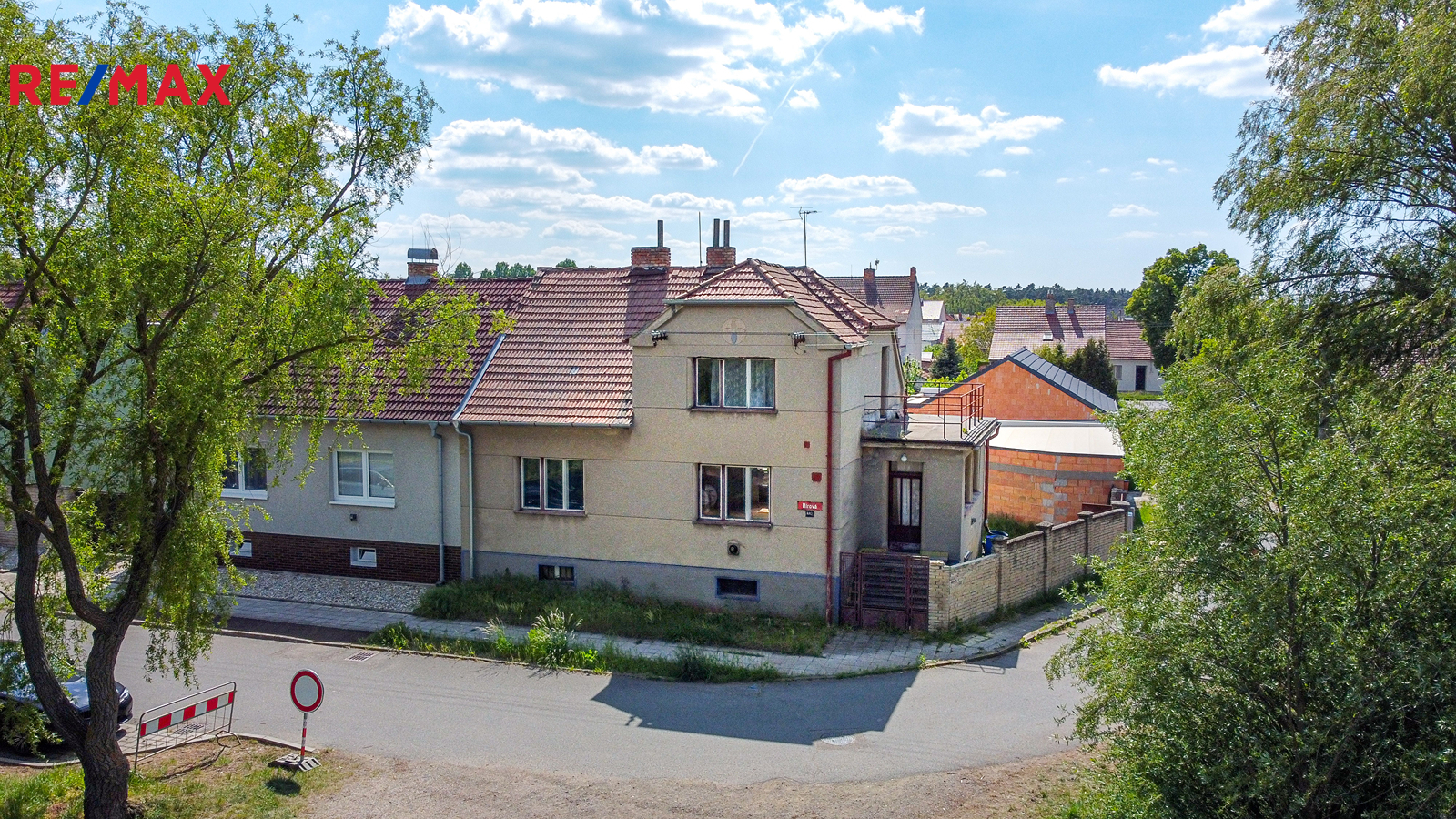 Pohled z přední strany