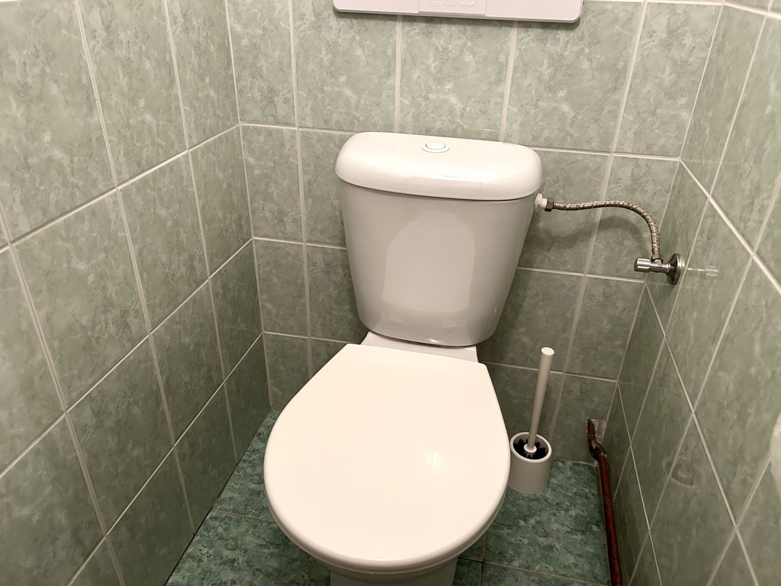 10 WC.jpeg